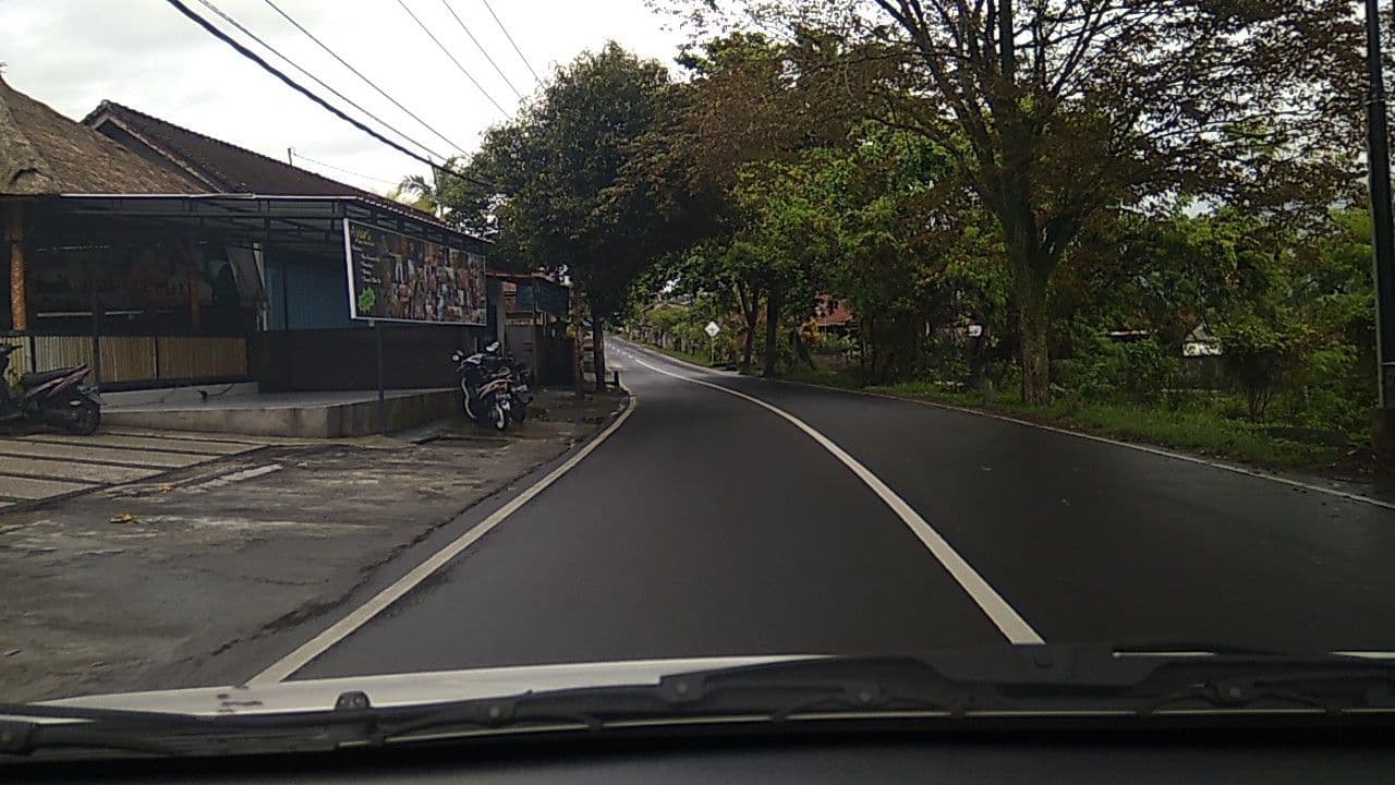 Street view near Ayuri Villa,Salon&Spa, Bedugul — © rodionoff (CC BY-SA · Mapillary)