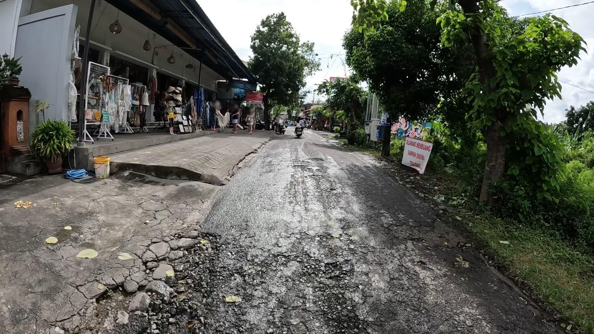 Street view near villa Paradiso, Amlapura — © lucomsky (CC BY-SA · Mapillary)