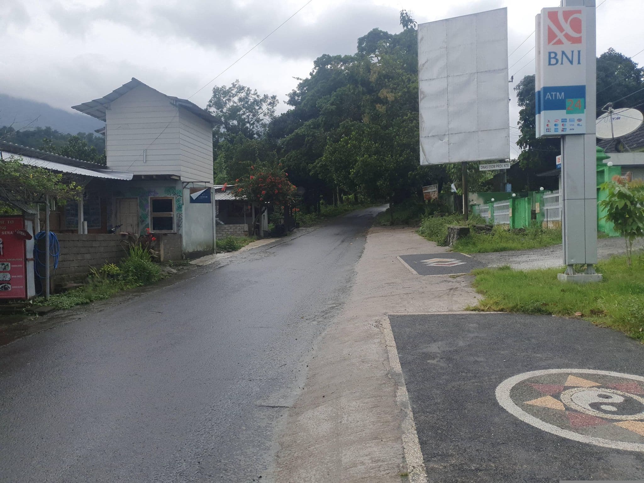 Street view near Family Houseboon, Pemenang — © russmcd (CC BY-SA · Mapillary)