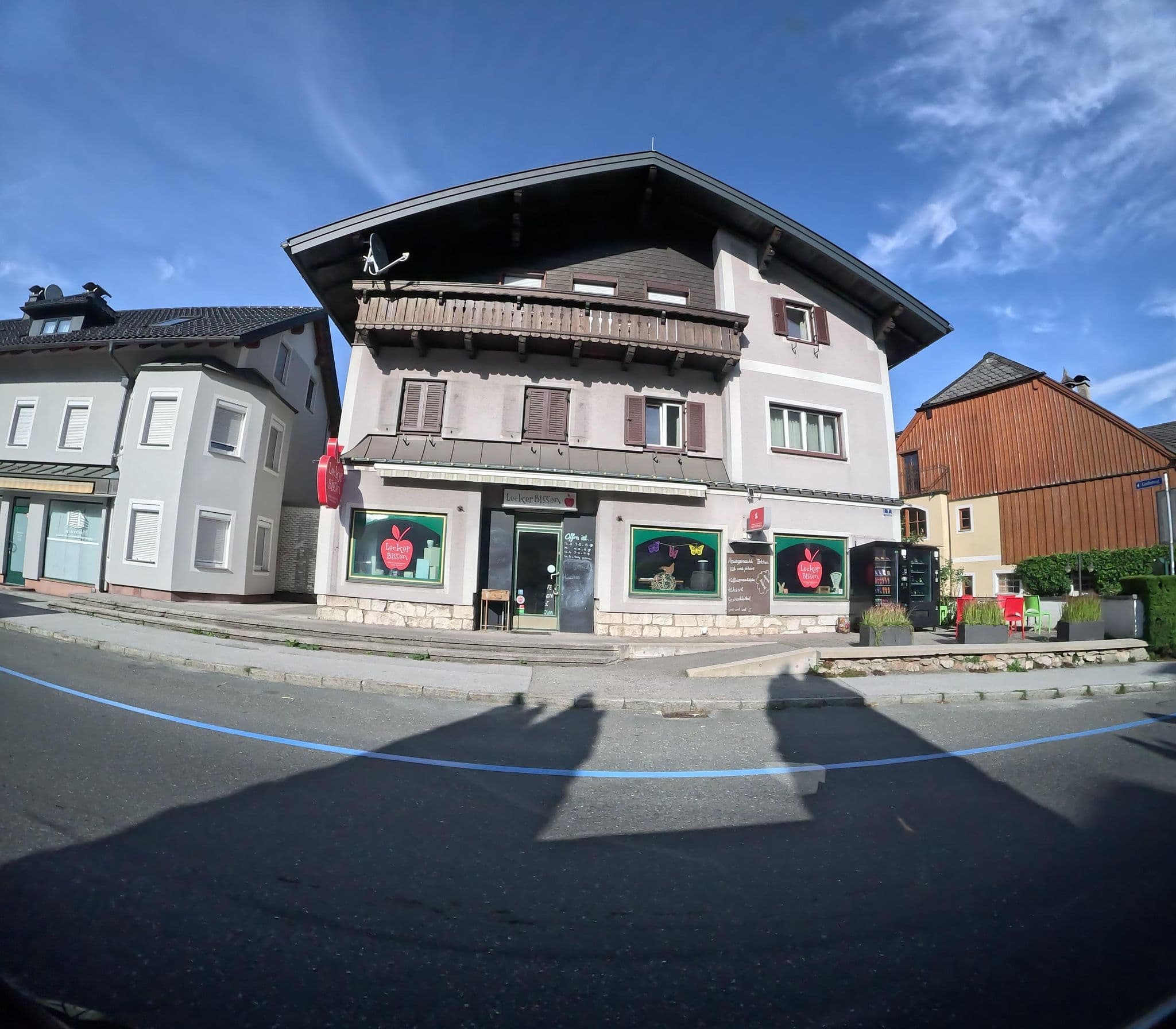 Street view near Quartier No.7, Grödig — © erias (CC BY-SA · Mapillary)
