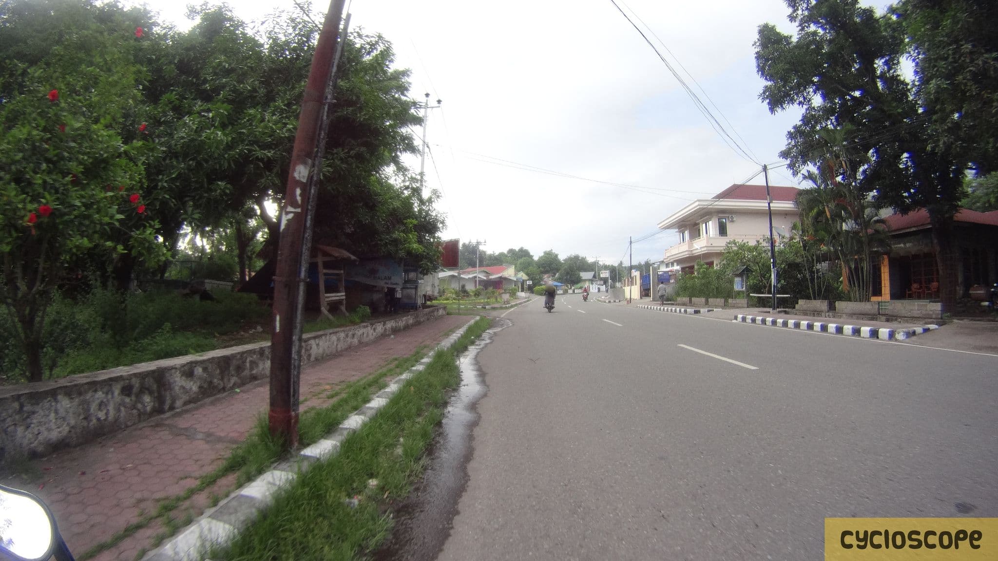 Street view near Hotel Nur Jaya, Ende — © cycloscope (CC BY-SA · Mapillary)