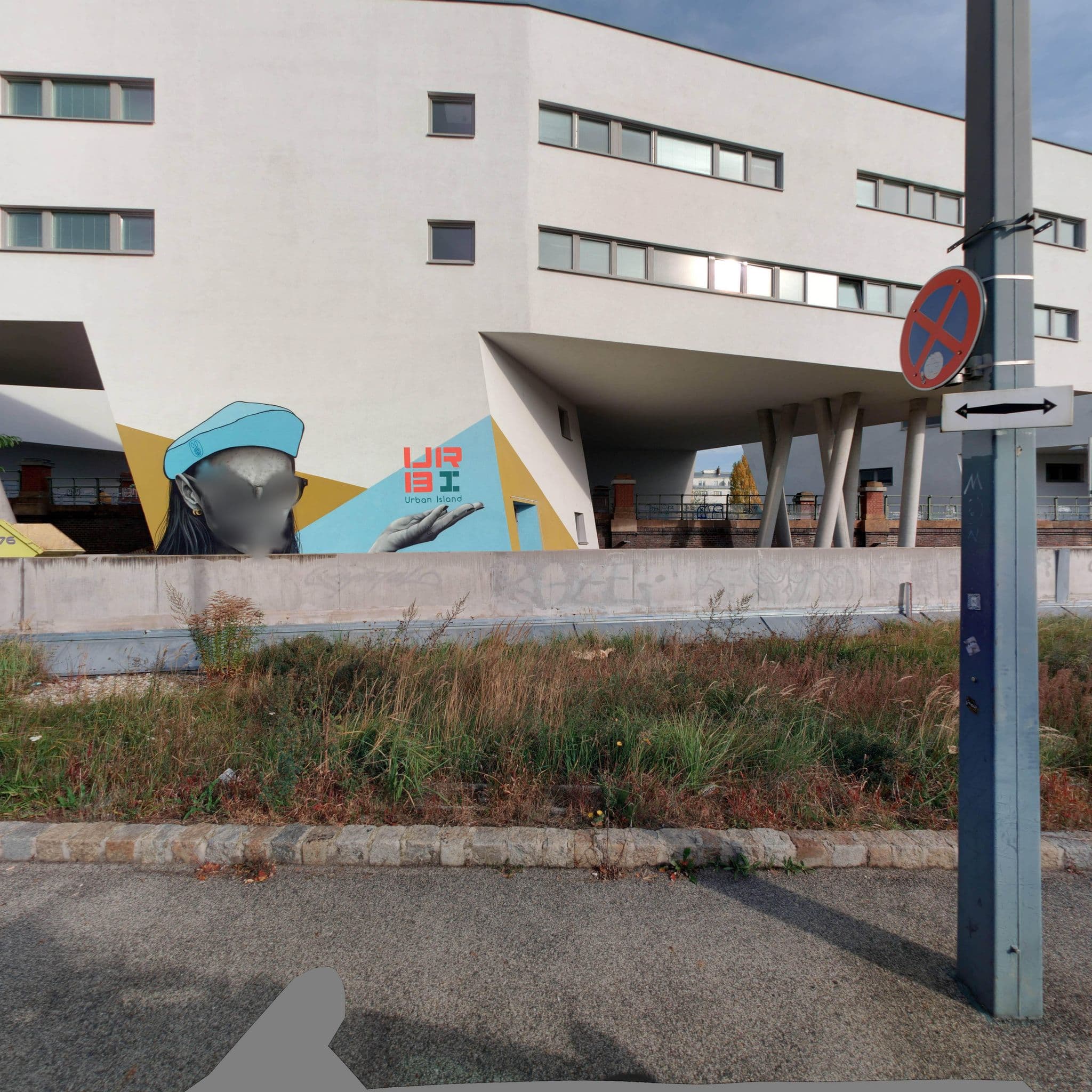 Street view near Urban Island, Alsergrund — © eliasgander (CC BY-SA · Mapillary)