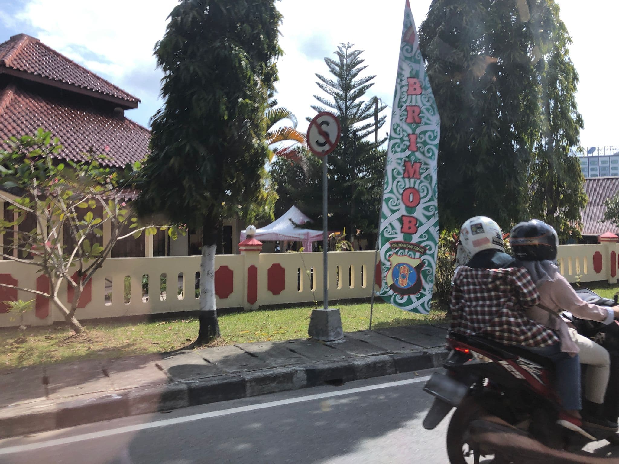 Street view near Wisma Stalkuda Balikpapan, Balikpapan — © mottiger (CC BY-SA · Mapillary)