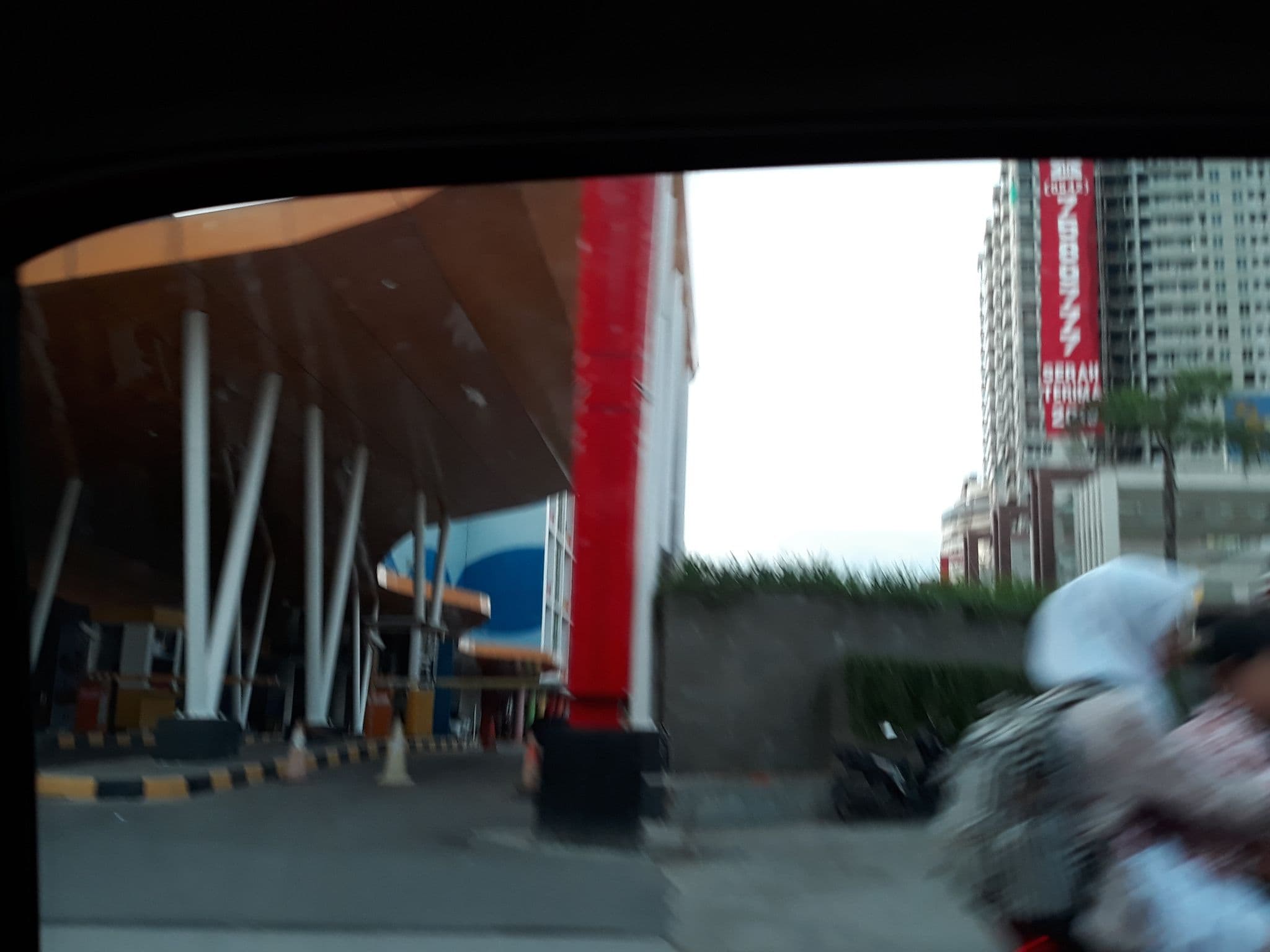 Street view near Project swiss bell hotel 16 floor, Balikpapan — © yahyam (CC BY-SA · Mapillary)