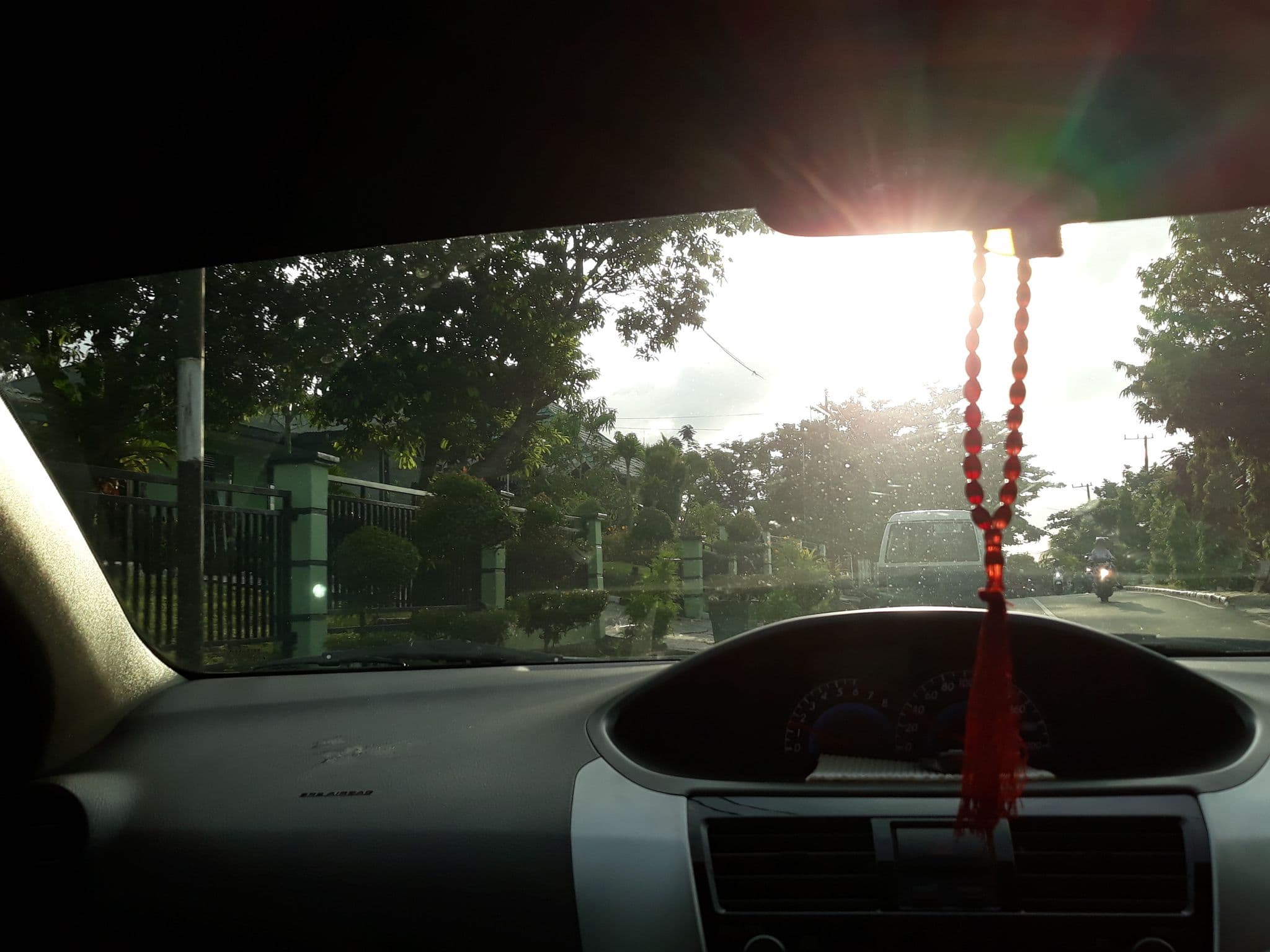 Street view near Hotel  Hills, Balikpapan — © yahyam (CC BY-SA · Mapillary)