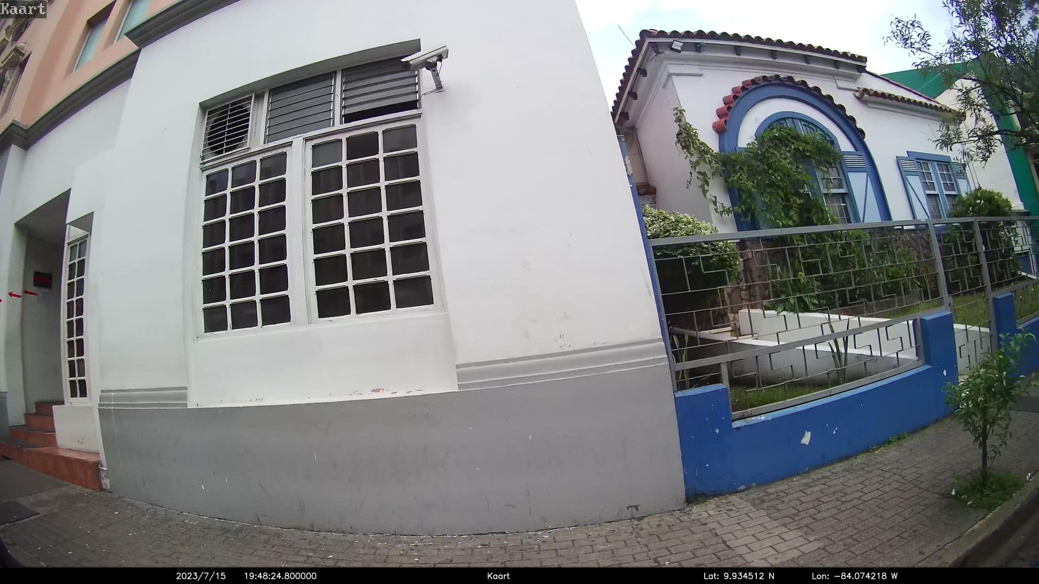 Street view near Hotel del Rey, San José