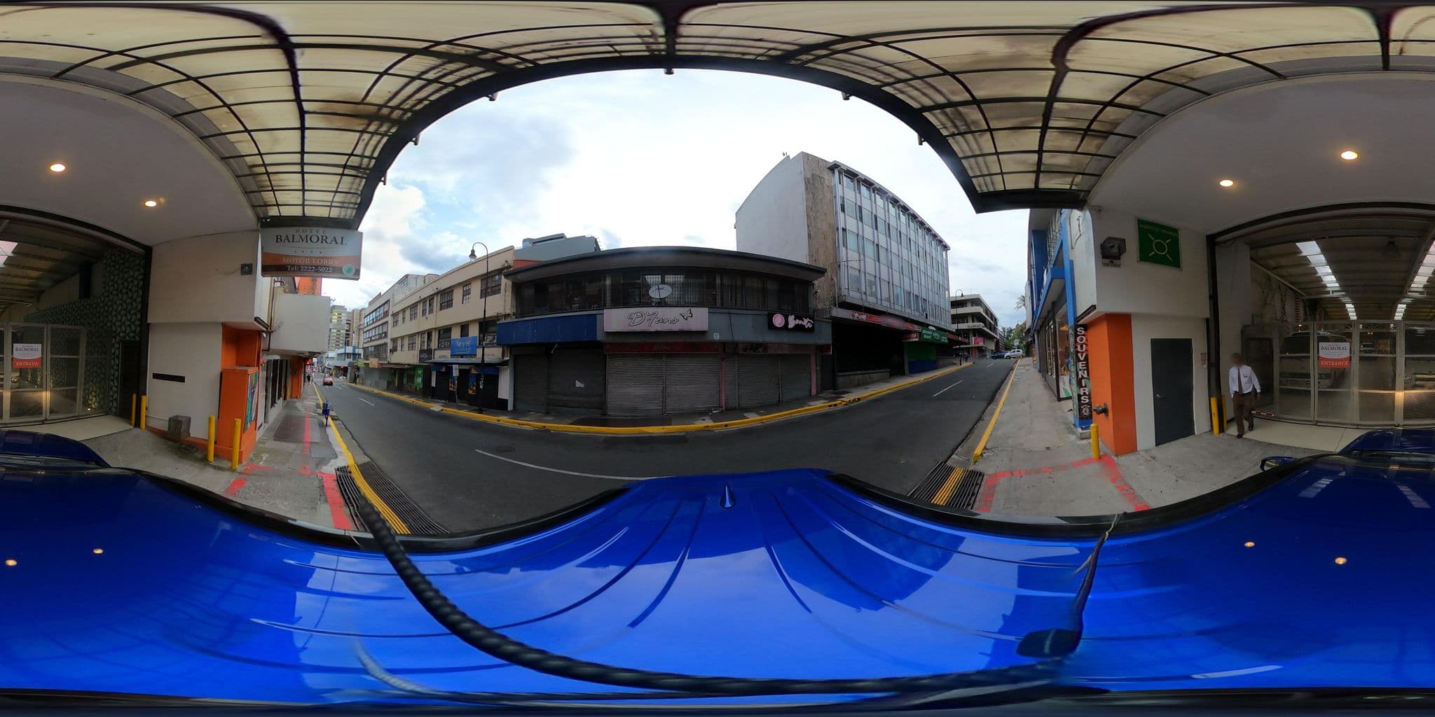 Street view near Hotel Balmoral, San José