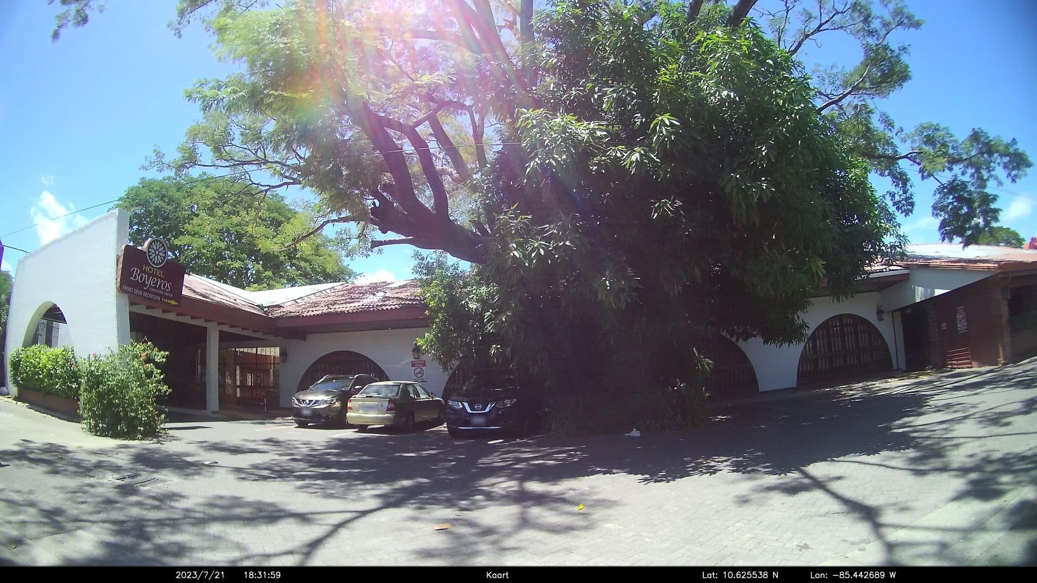 Street view near Hotel Boyeros, Liberia — © kaart_2 (CC BY-SA · Mapillary)