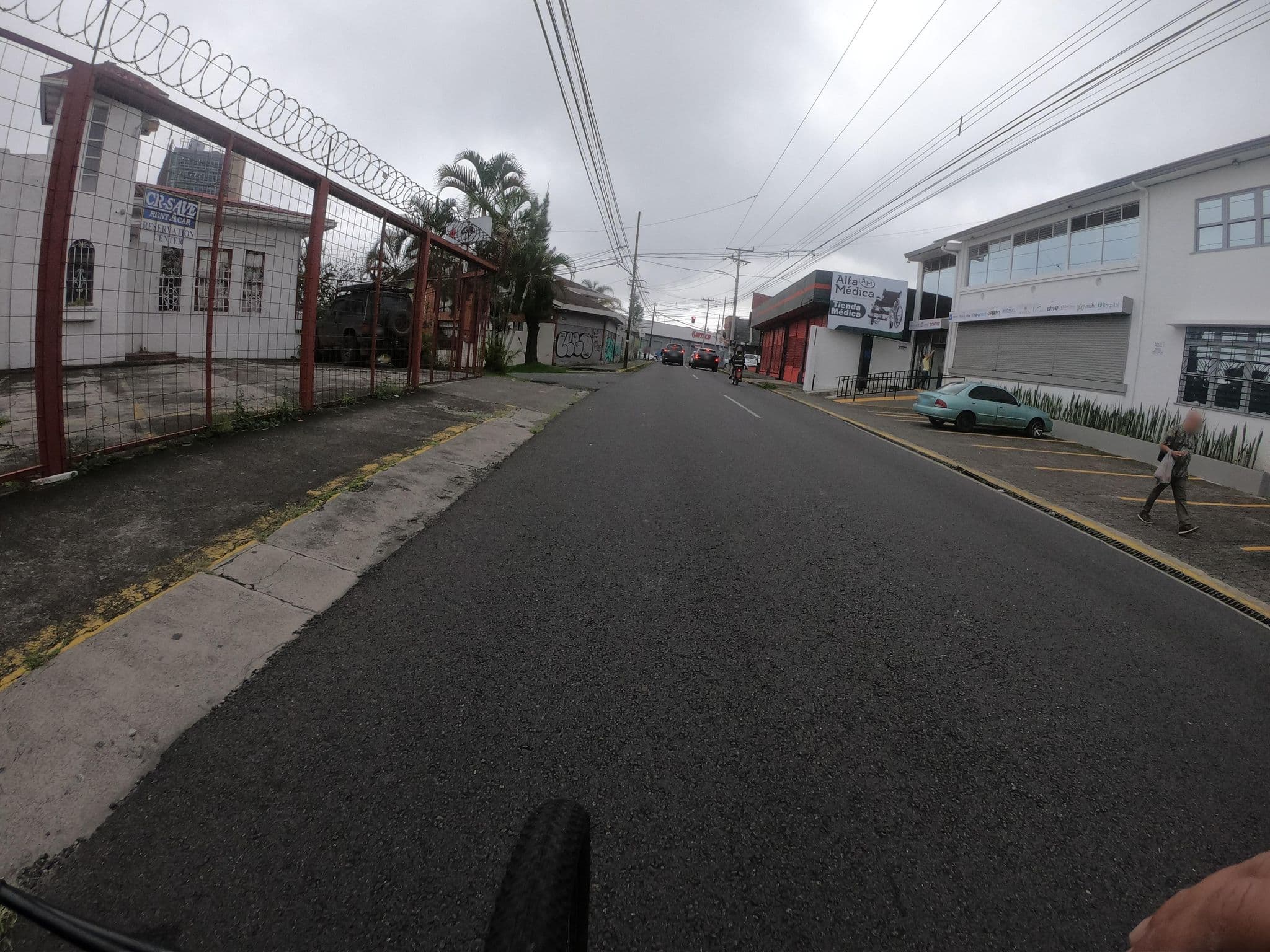 Street view near Costa Rica Guesthouse, Calle Blancos — © roirobo (CC BY-SA · Mapillary)
