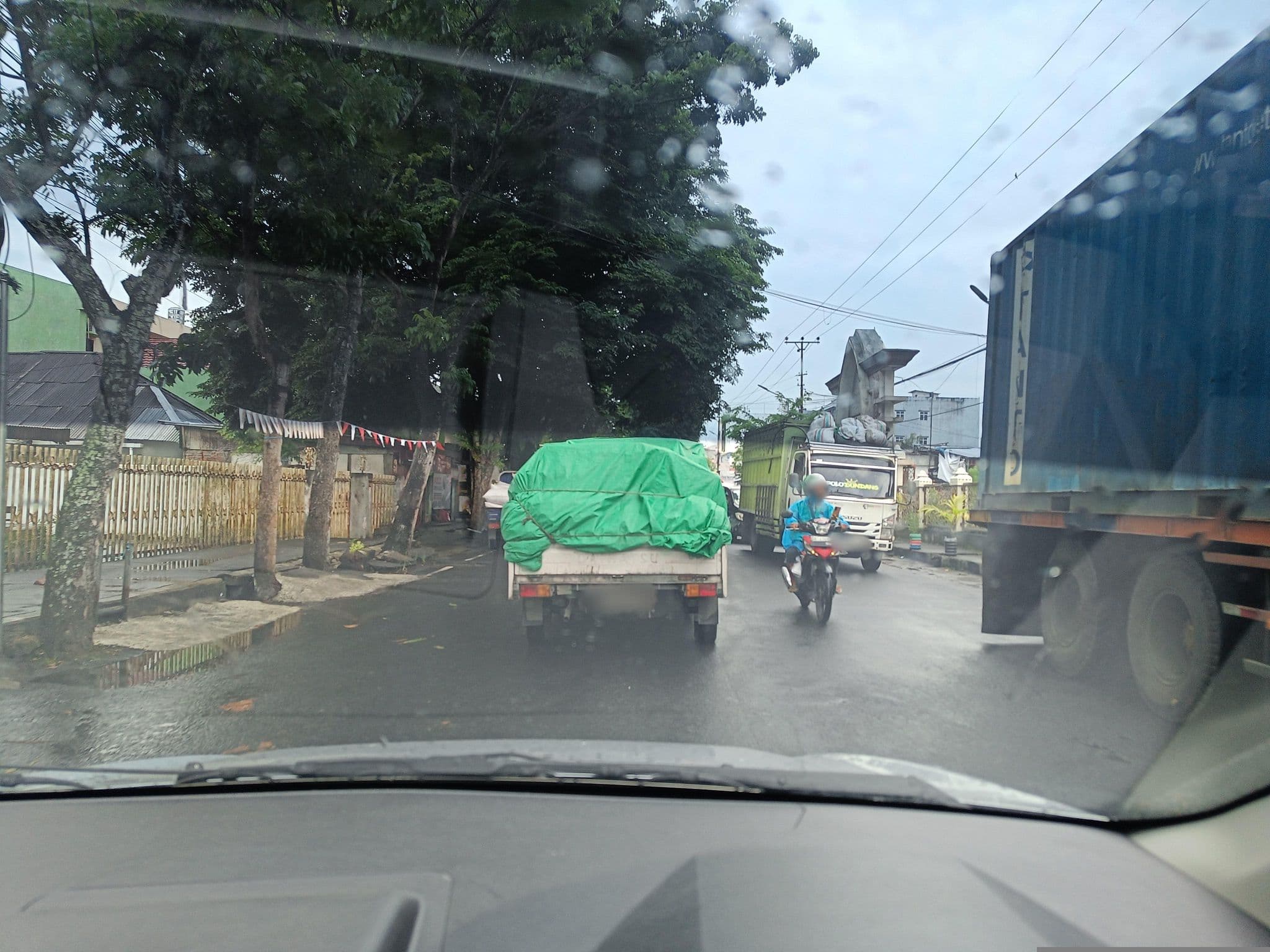 Street view near Ndc, Manado — © hen0ch (CC BY-SA · Mapillary)