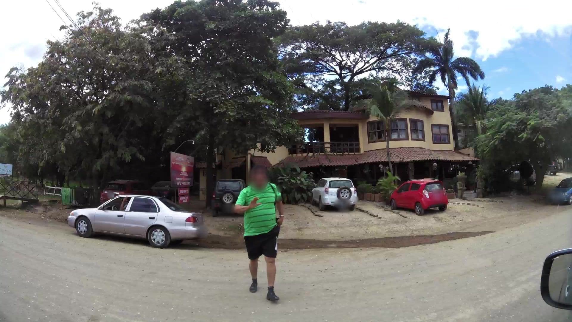 Street view near Hotel Mamiri, Tamarindo