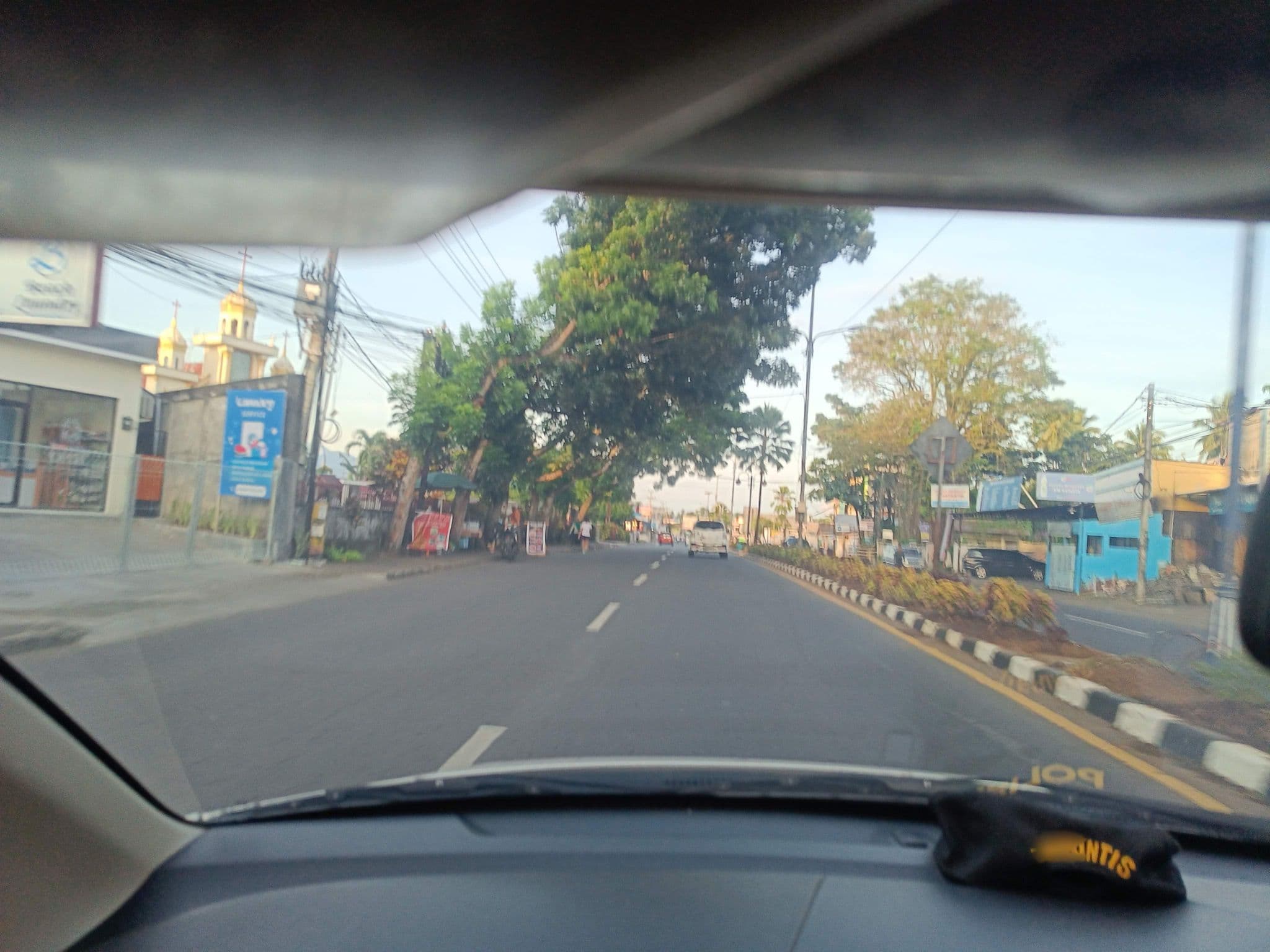 Street view near Place Of Execution, Laikit, Laikit II (Dimembe) — © hen0ch (CC BY-SA · Mapillary)
