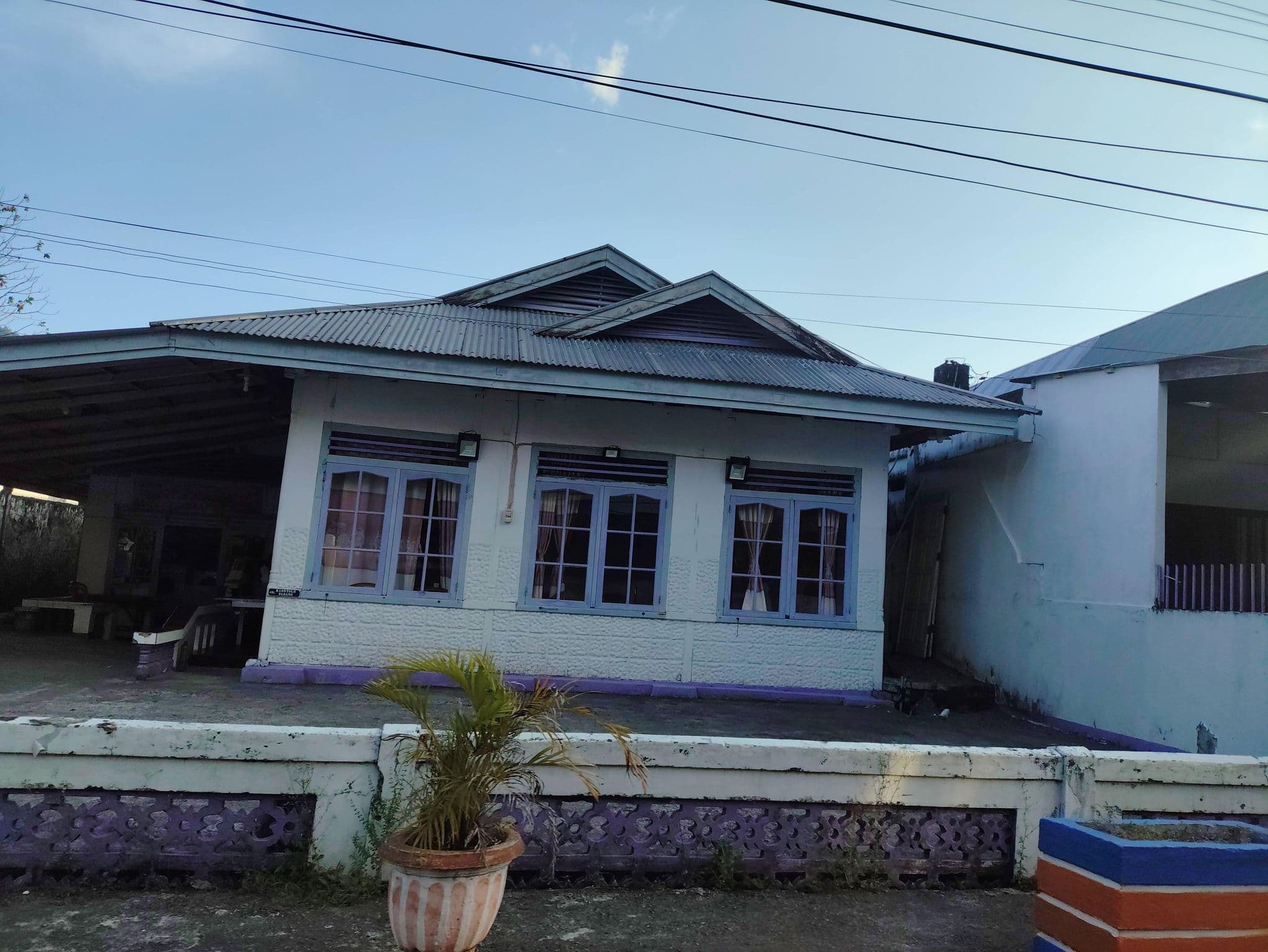Street view near Tahuna Hotel, Tahuna — © hamdani15 (CC BY-SA · Mapillary)