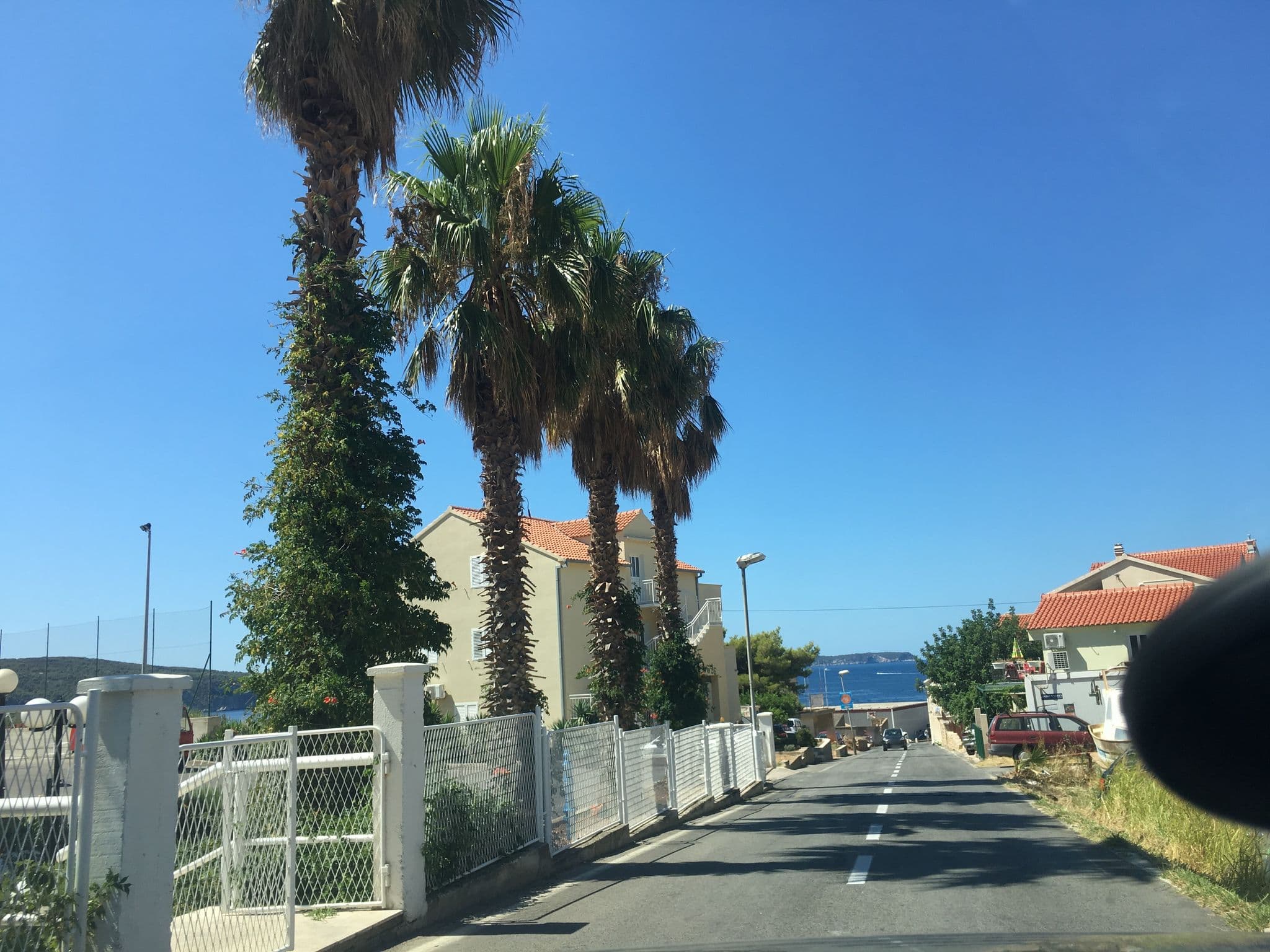 Street view near Apartments Senje, Komiža — © jebako999 (CC BY-SA · Mapillary)