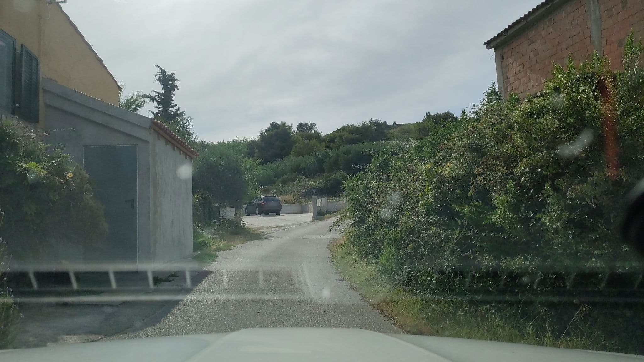 Street view near Pod Kistom, Vis — © grin (CC BY-SA · Mapillary)