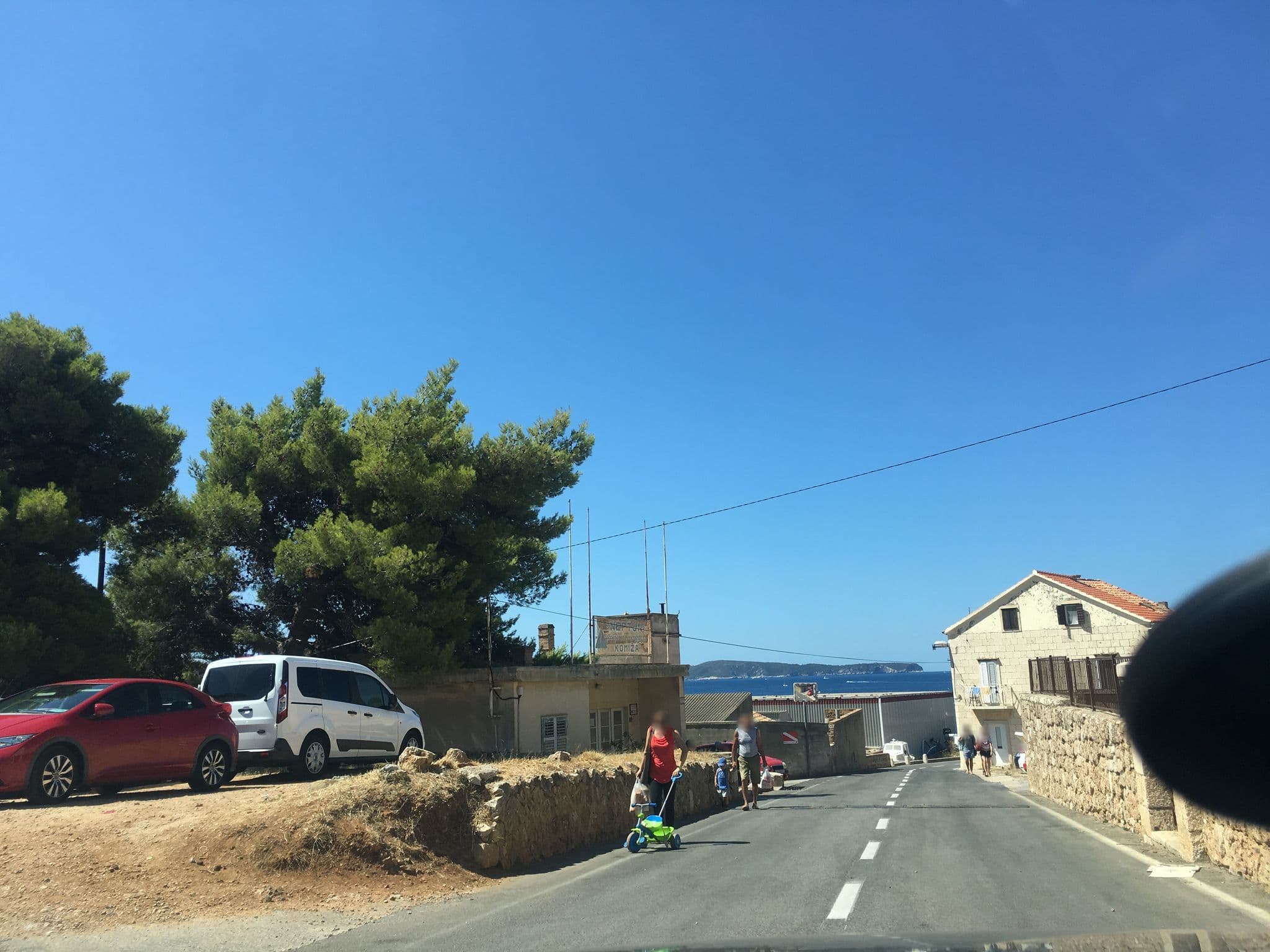 Street view near Apartments Nikola Vidovic, Komiža — © jebako999 (CC BY-SA · Mapillary)
