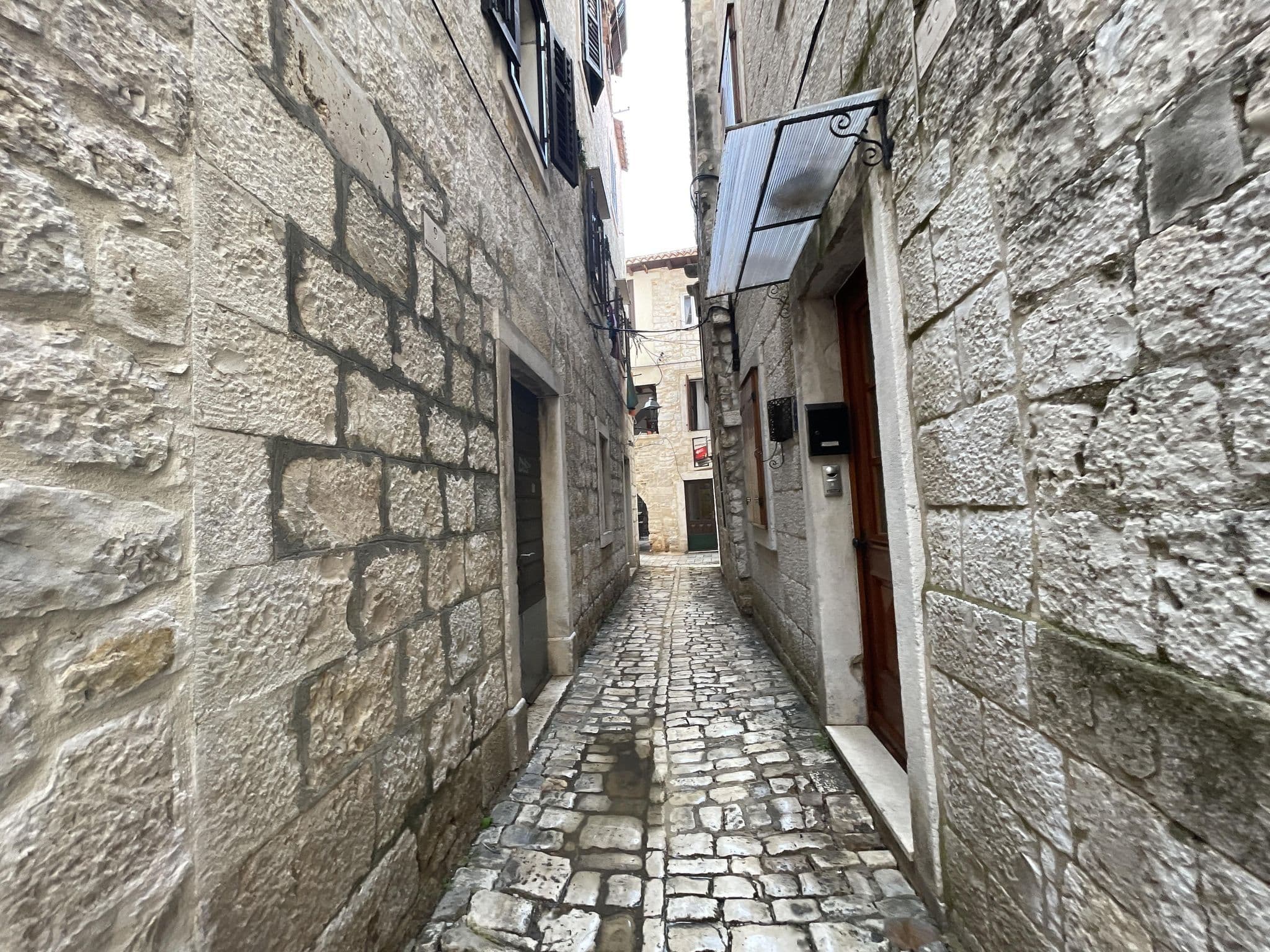 Street view near Apartment Tiramola, Trogir — © filipb (CC BY-SA · Mapillary)