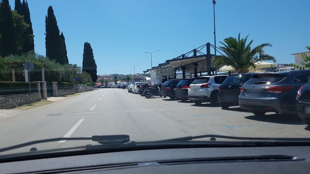 Street view near Villa Naranca, Okrug Gornji — © mik007 (CC BY-SA · Mapillary)