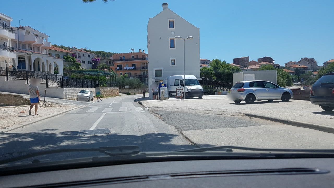 Street view near Apartmani Tomi - Trogir Ciovo, Trogir — © mik007 (CC BY-SA · Mapillary)