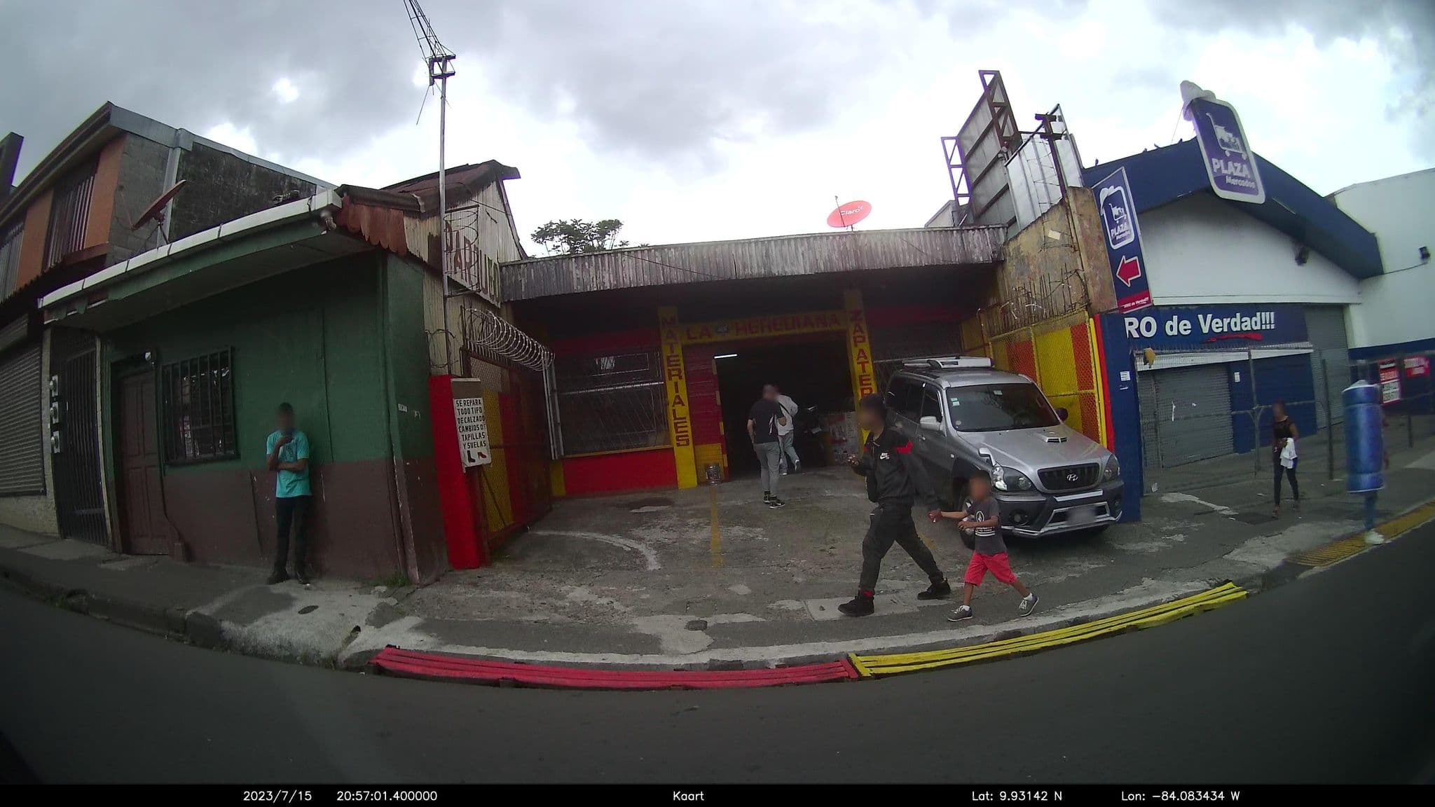 Street view near Hotel Las Tres B, San José