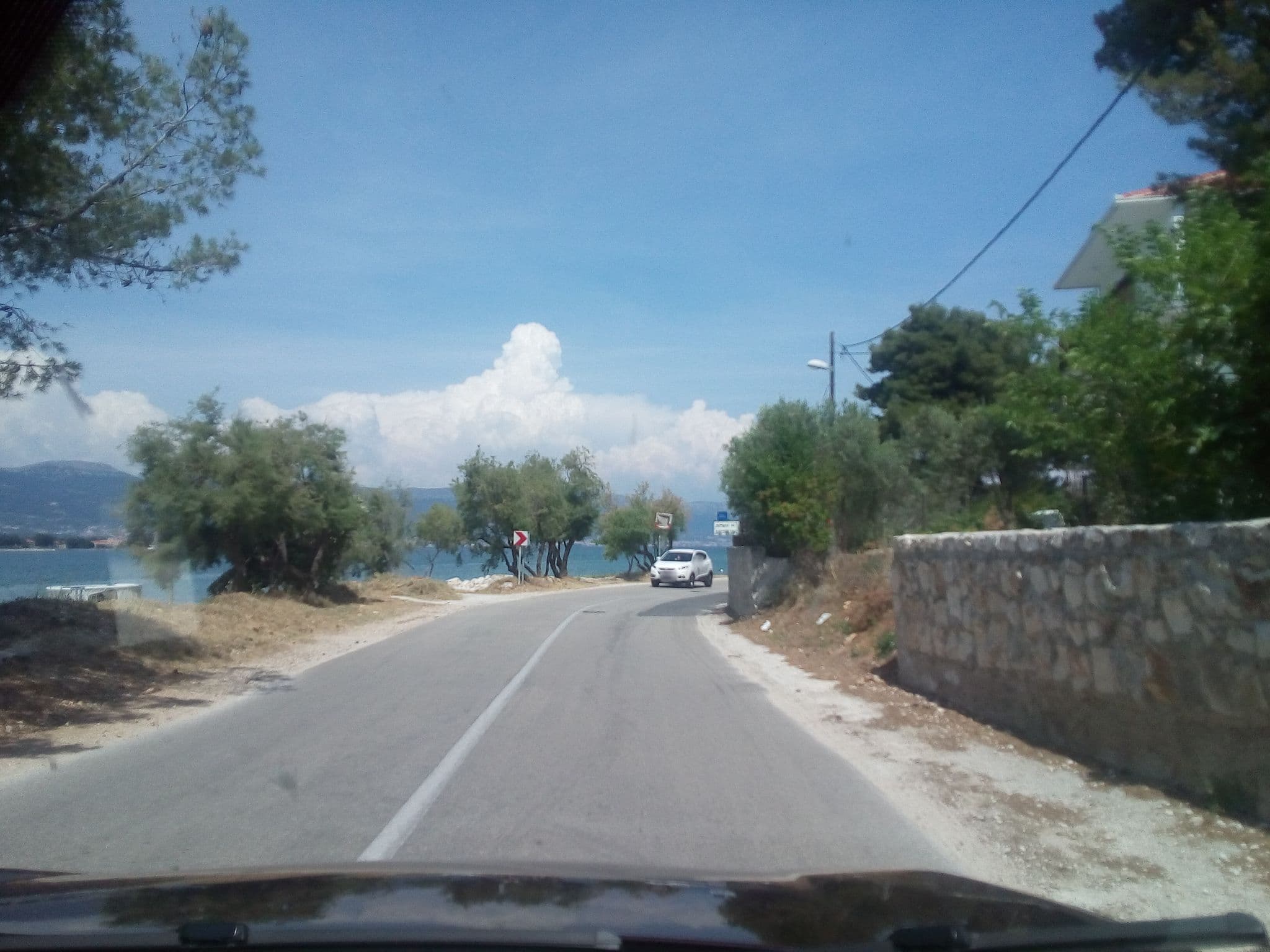 Street view near La Gioia, Okrug Gornji — © karthoo (CC BY-SA · Mapillary)
