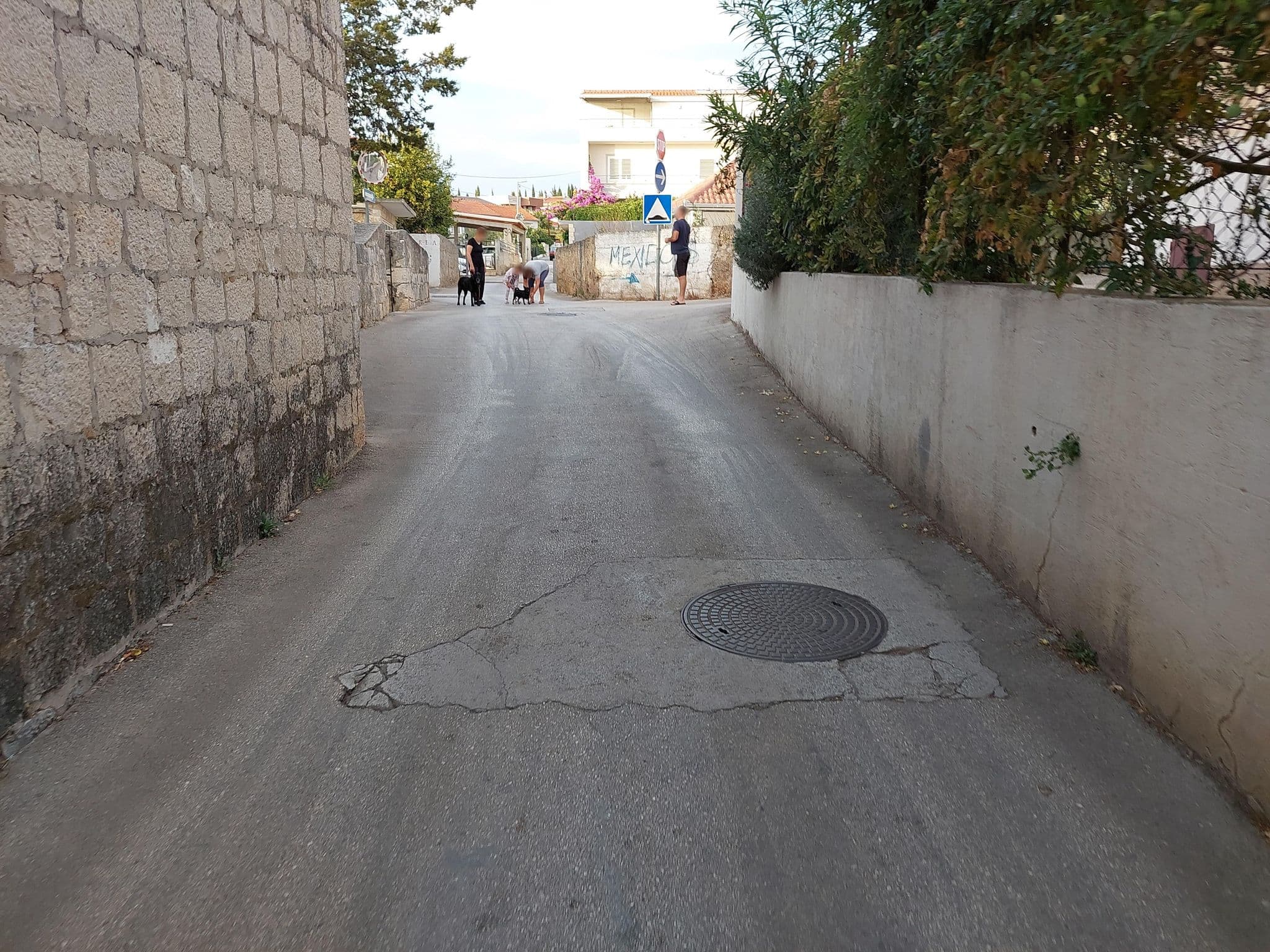 Street view near Apartment Kristina - with parking, Okrug Gornji — © polar7 (CC BY-SA · Mapillary)