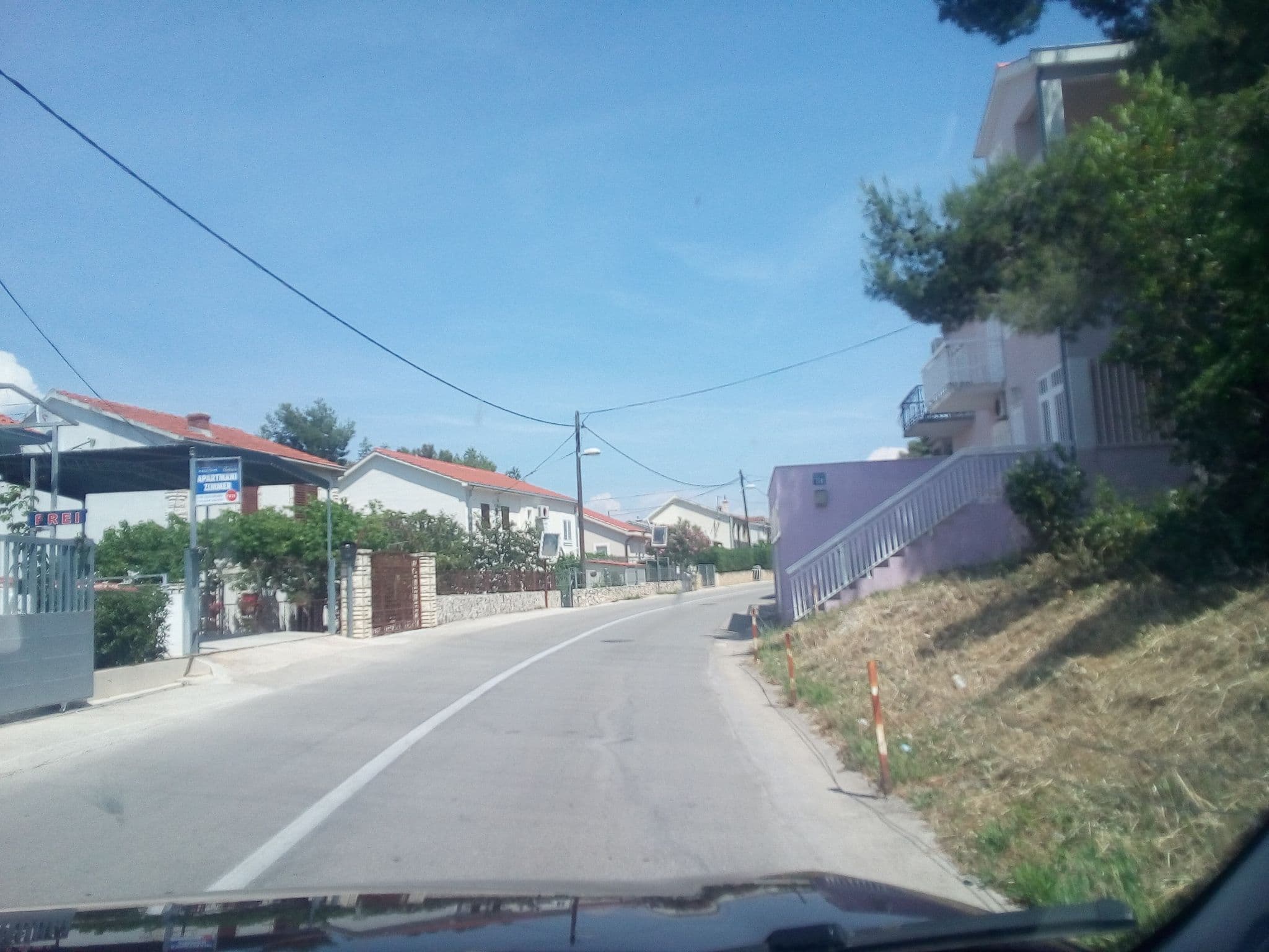 Street view near Apartman Dragana, Okrug Gornji — © karthoo (CC BY-SA · Mapillary)