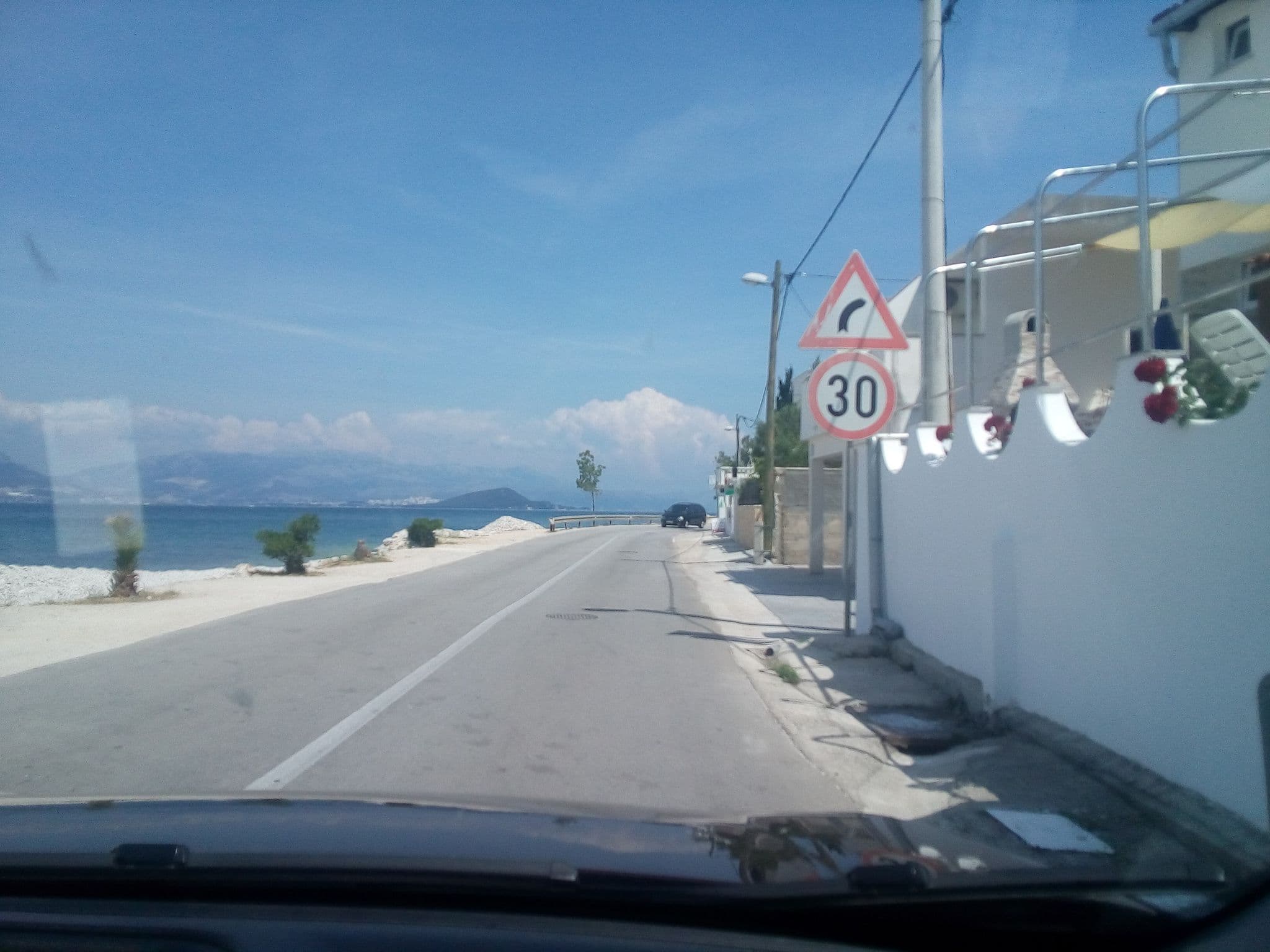 Street view near Holiday Home Stella, Okrug Gornji — © karthoo (CC BY-SA · Mapillary)