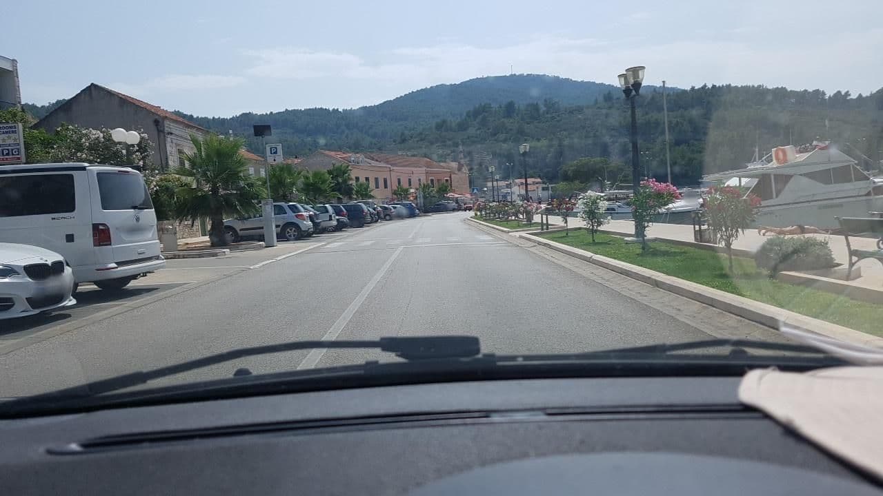 Street view near Guesthouse Franko, Vela Luka — © mik007 (CC BY-SA · Mapillary)