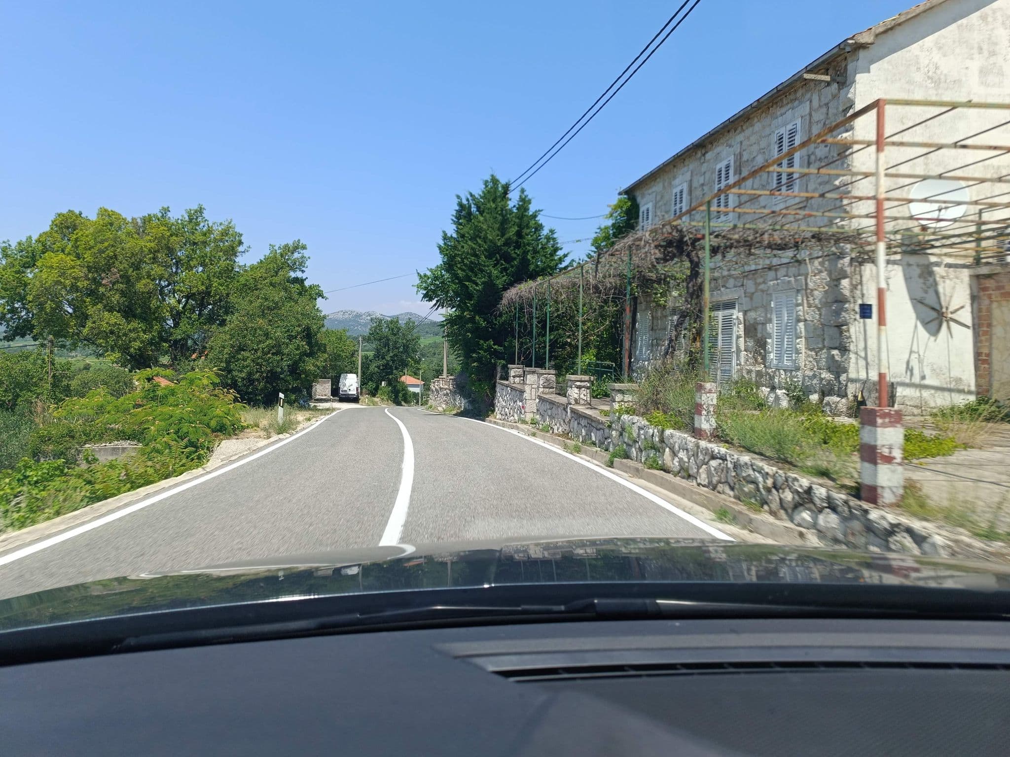 Street view near House Kacic, Ploče — © Sarmafanboy (CC BY-SA · Mapillary)