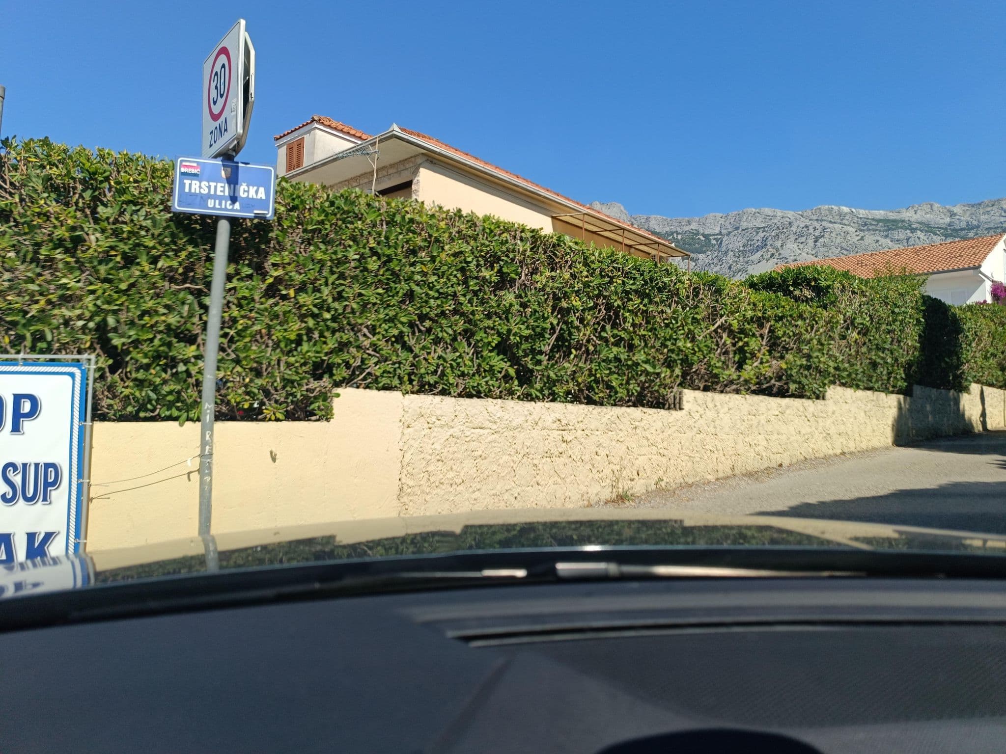 Street view near Apartments Kati, Orebić — © Sarmafanboy (CC BY-SA · Mapillary)