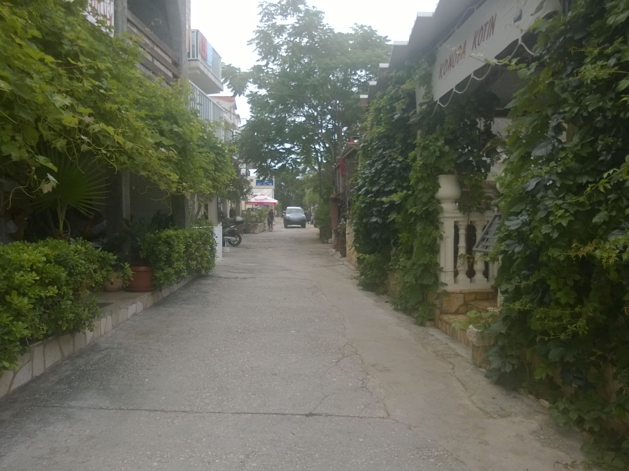 Street view near Apartments LEMON - Milna, Hvar — © chocosmith (CC BY-SA · Mapillary)