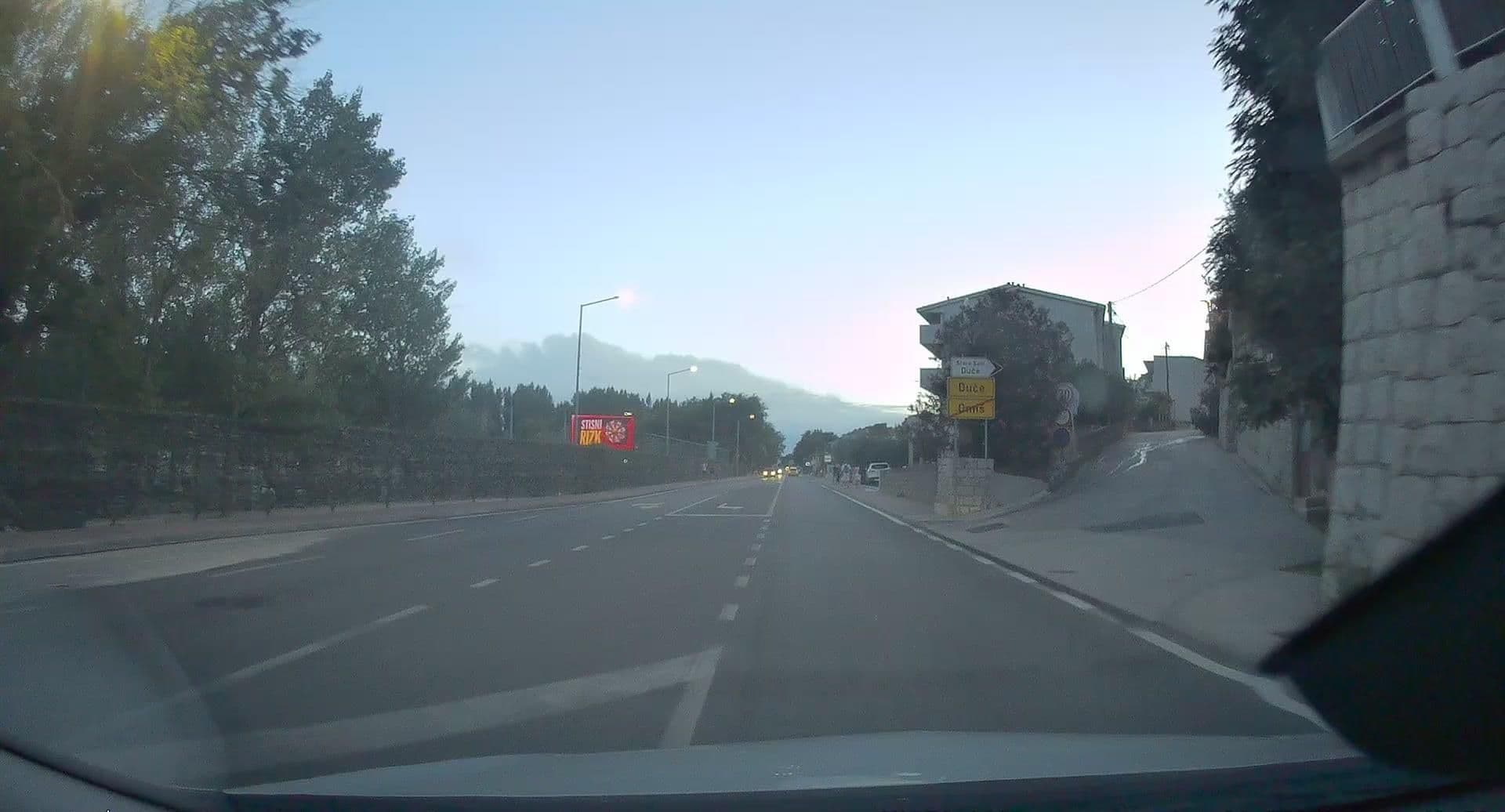 Street view near Apartments Niksa Kastelan, Omiš — © edc22 (CC BY-SA · Mapillary)