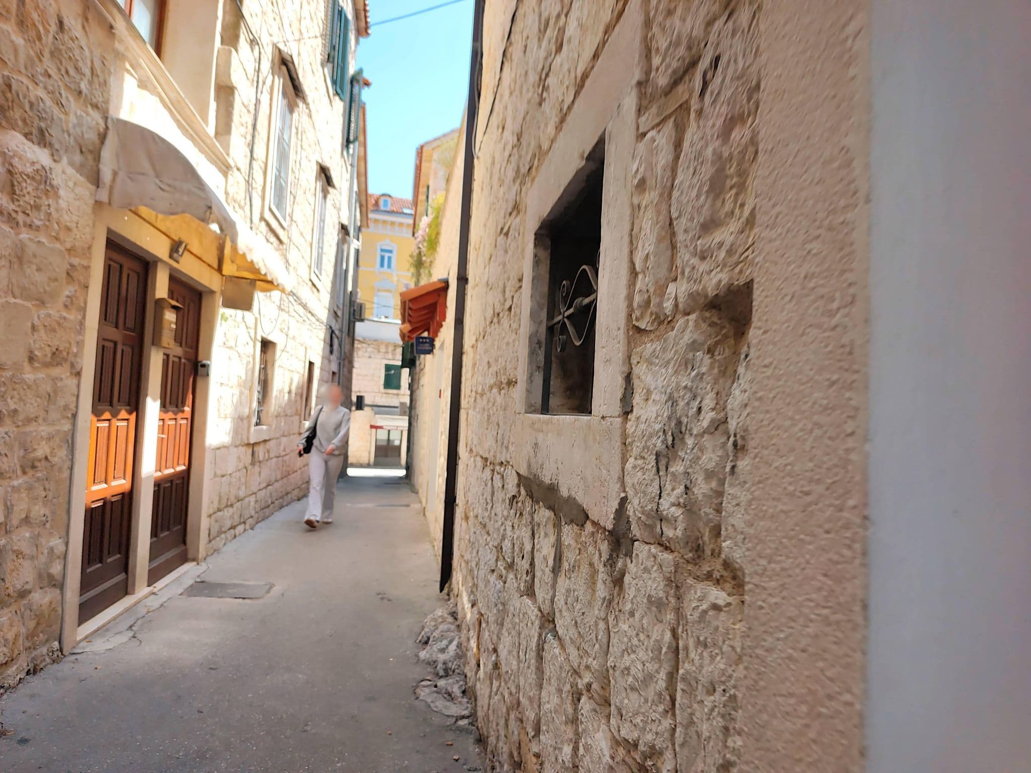 Street view near Val Apartments, Split — © Duro (CC BY-SA · Mapillary)