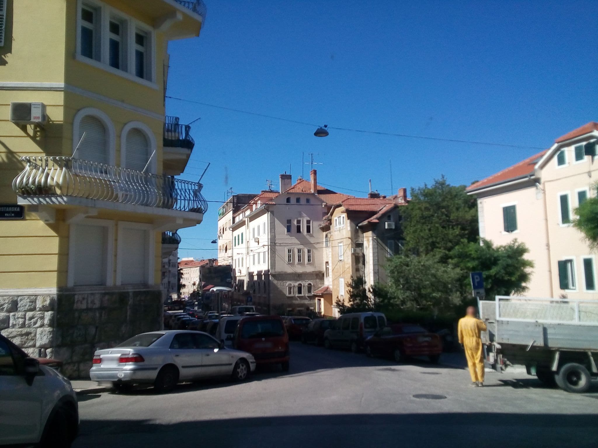 Street view near Hostel Emanuel, Split — © karthoo (CC BY-SA · Mapillary)