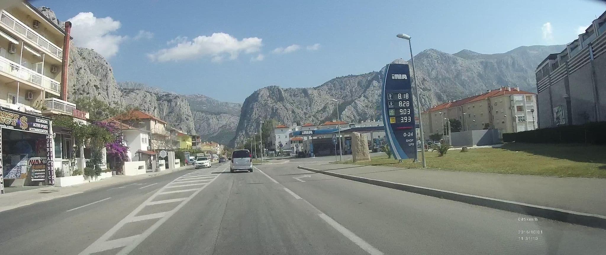 Street view near Hotel Diadem, Omiš, Croatia., Omiš — © idelac (CC BY-SA · Mapillary)