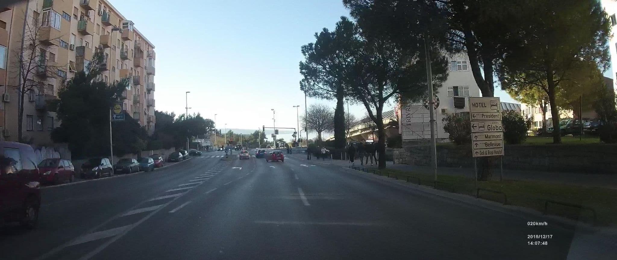 Street view near Apartment Hrvatske mornarice 1J, Split — © idelac (CC BY-SA · Mapillary)