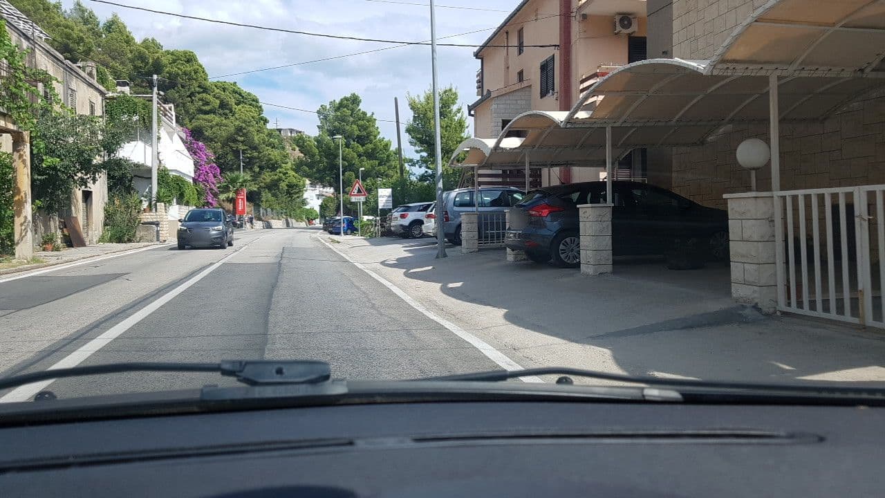 Street view near Villa Temza, Jesenice — © mik007 (CC BY-SA · Mapillary)
