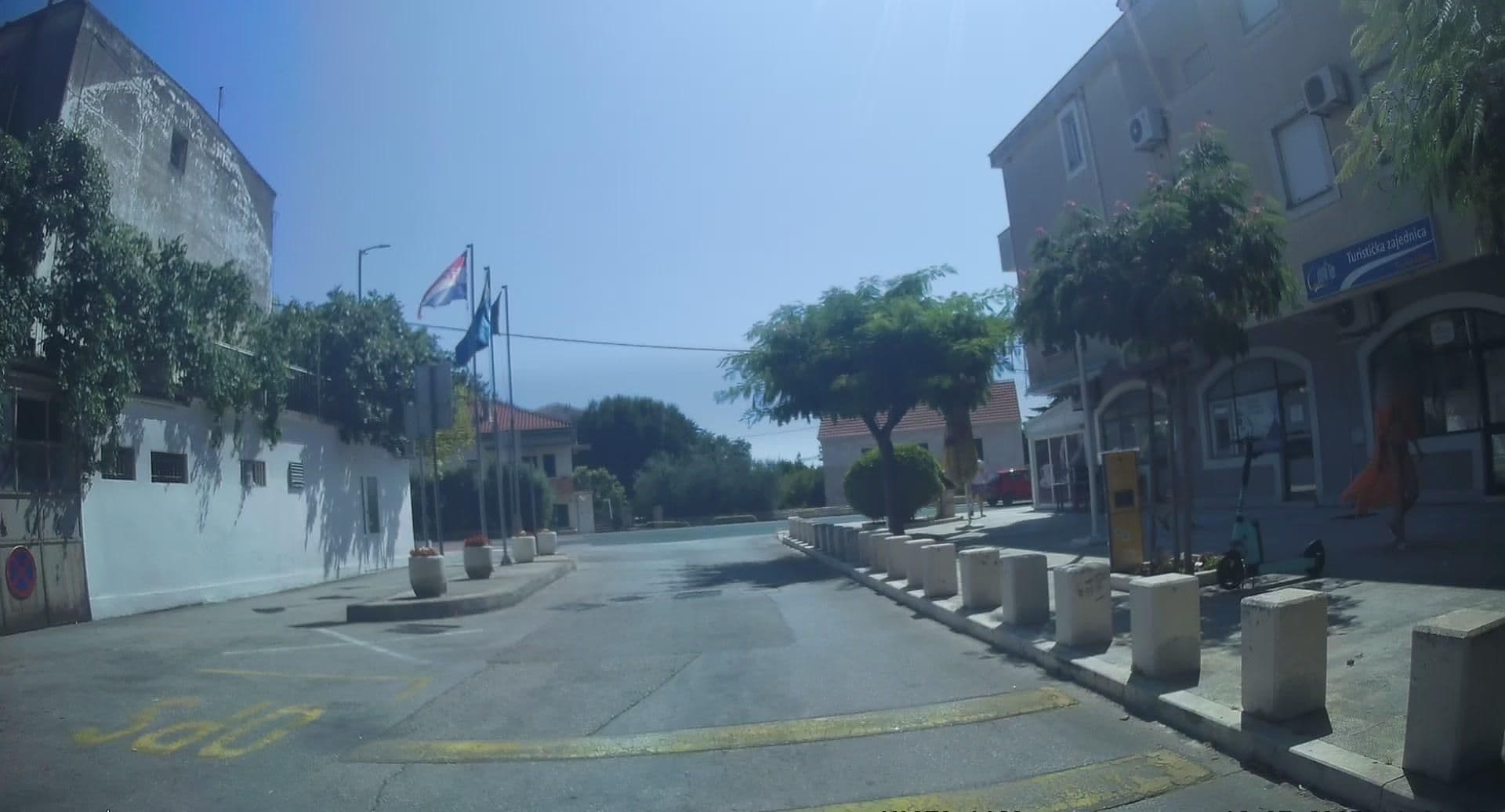 Street view near Malo Misto, Dugi Rat — © edc22 (CC BY-SA · Mapillary)