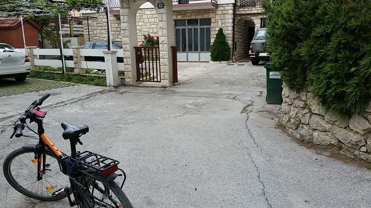 Street view near Hotel Zvonimir, Stobreč — © gevau (CC BY-SA · Mapillary)