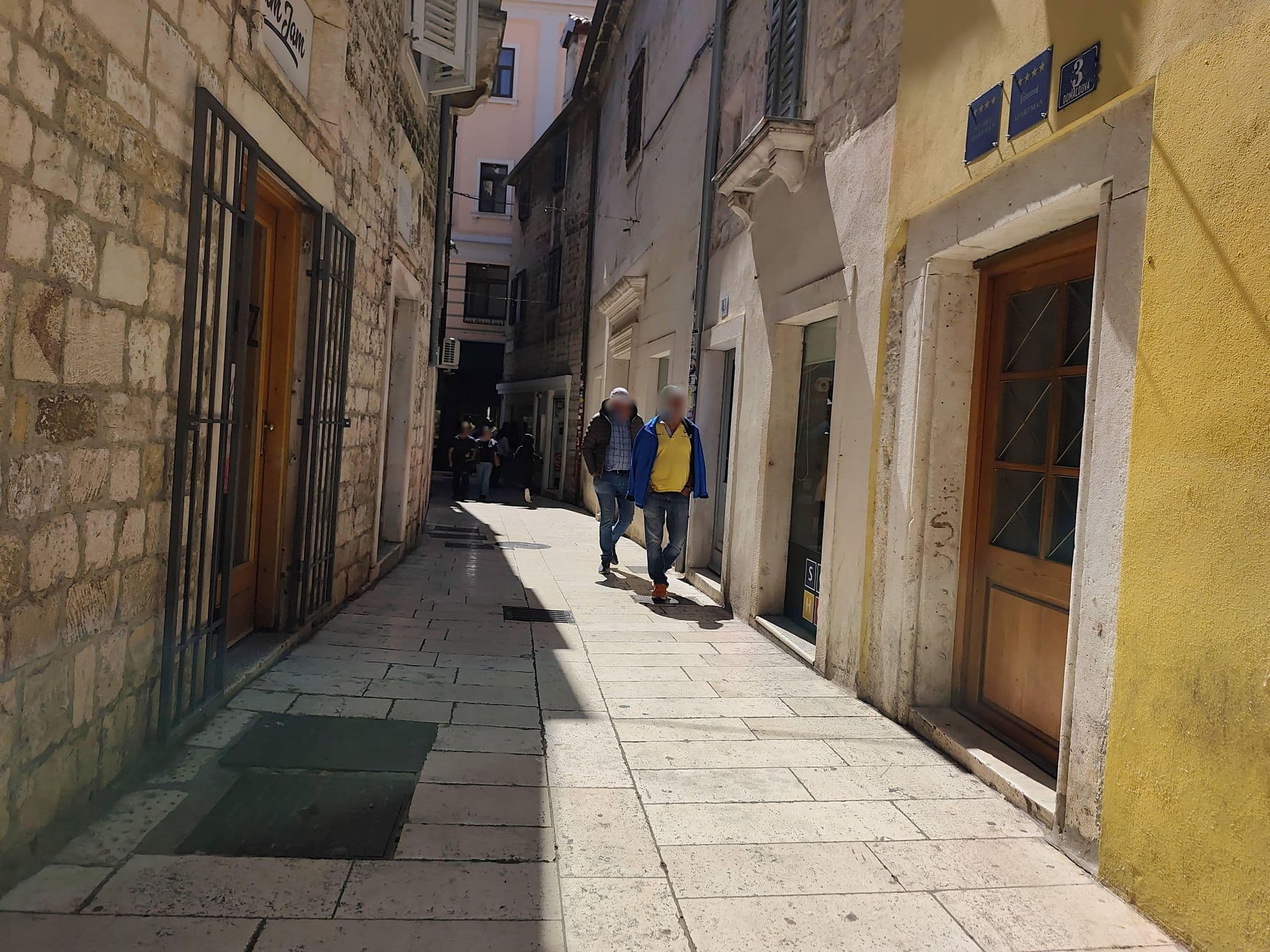 Street view near Apartment Sabioncello, Split — © Duro (CC BY-SA · Mapillary)