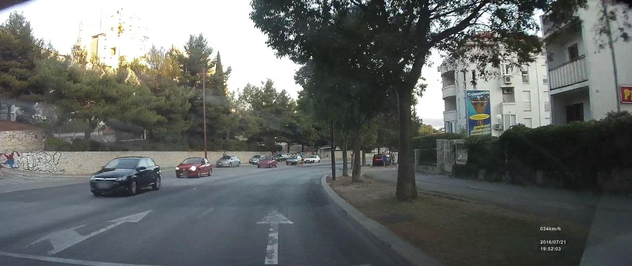 Street view near LuSea Apartments, Kamen — © idelac (CC BY-SA · Mapillary)