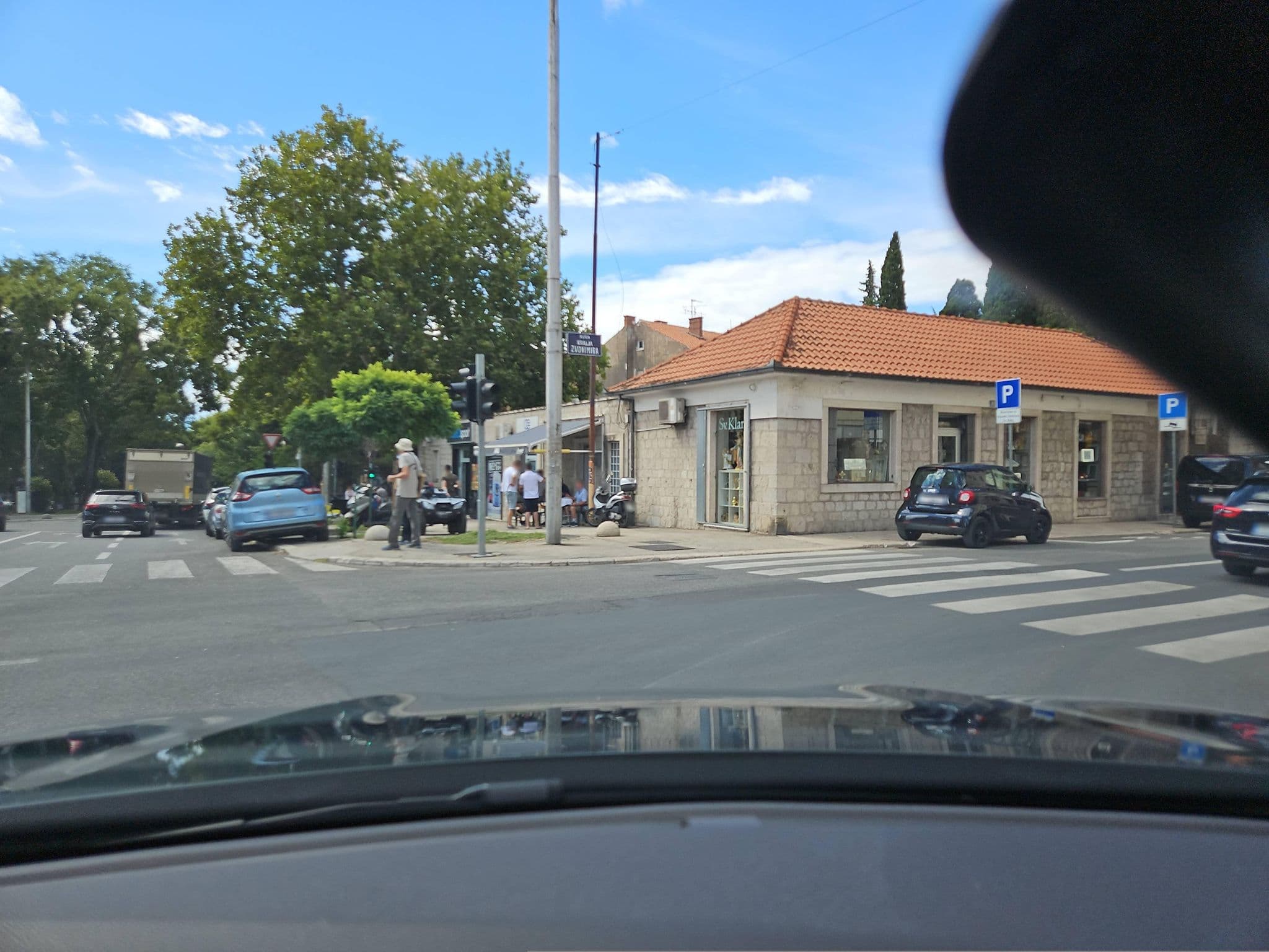 Street view near Hostel Flamingos, Split — © toho (CC BY-SA · Mapillary)