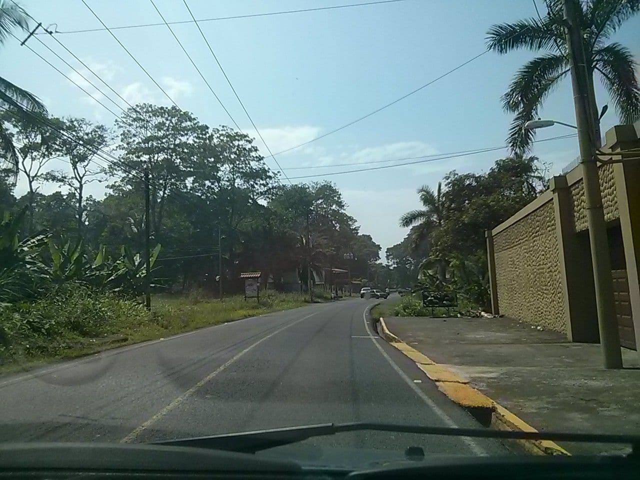 Street view near Hotel Playa Bonita, Limón — © rngkll (CC BY-SA · Mapillary)