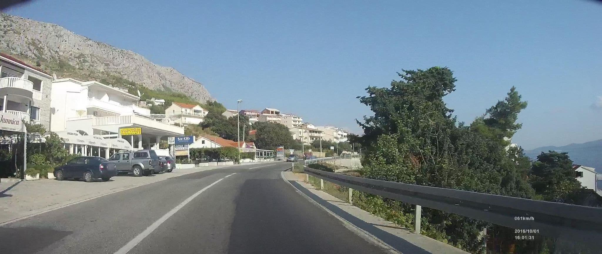 Street view near Apartments Divna Omis, Omiš — © idelac (CC BY-SA · Mapillary)