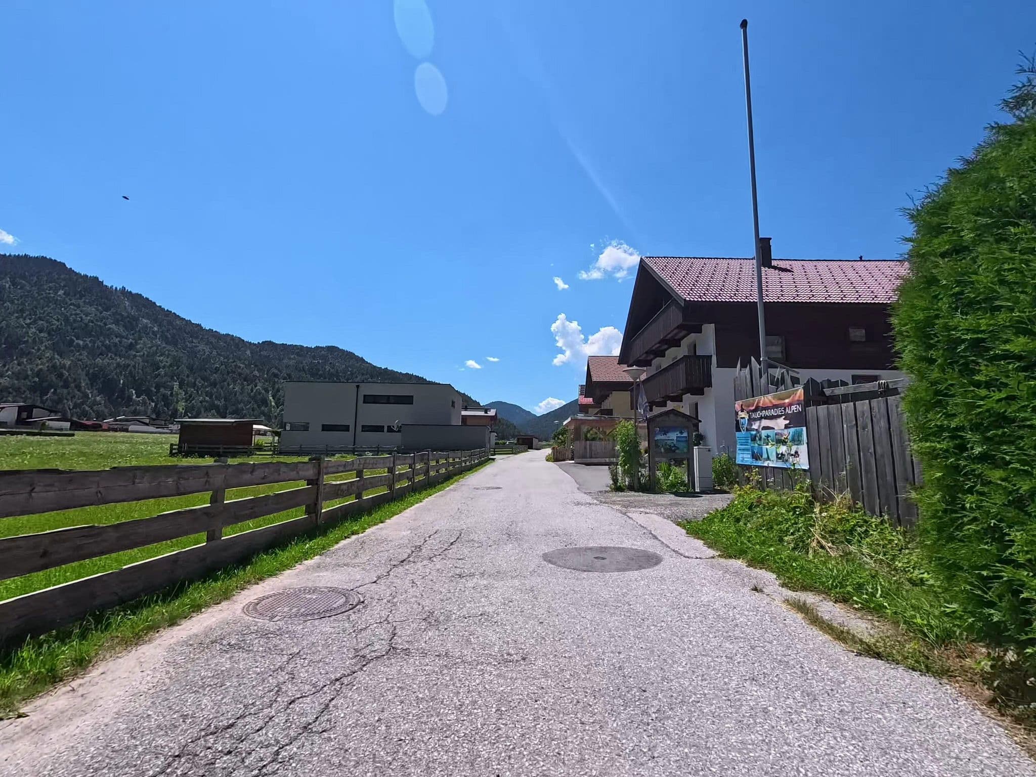 Street view near Haus Michael, Scharnitz — © voyage-hors-saison (CC BY-SA · Mapillary)