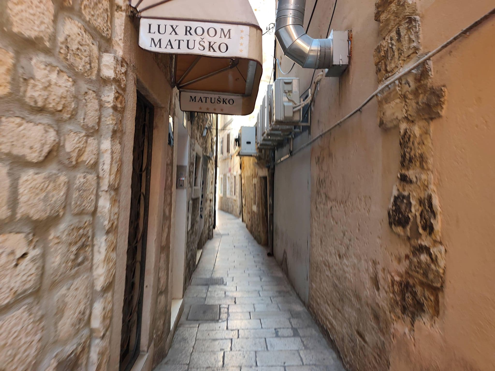 Street view near The Diocletian Collection, Split — © Duro (CC BY-SA · Mapillary)
