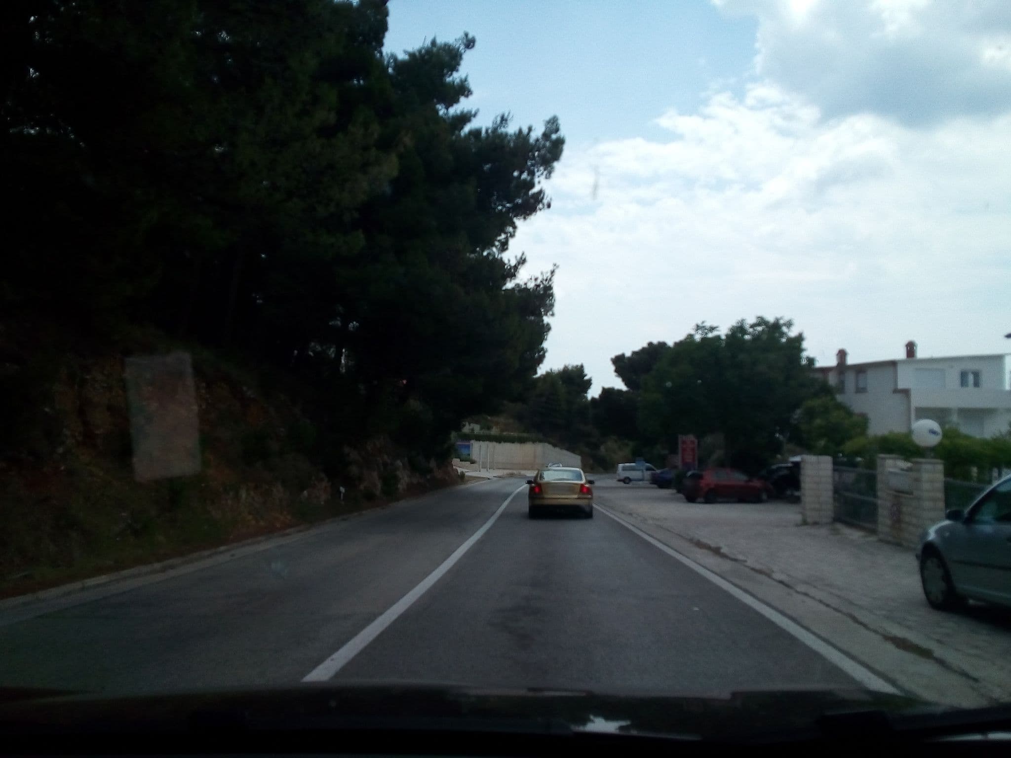 Street view near Apartments Mario, Omiš — © karthoo (CC BY-SA · Mapillary)