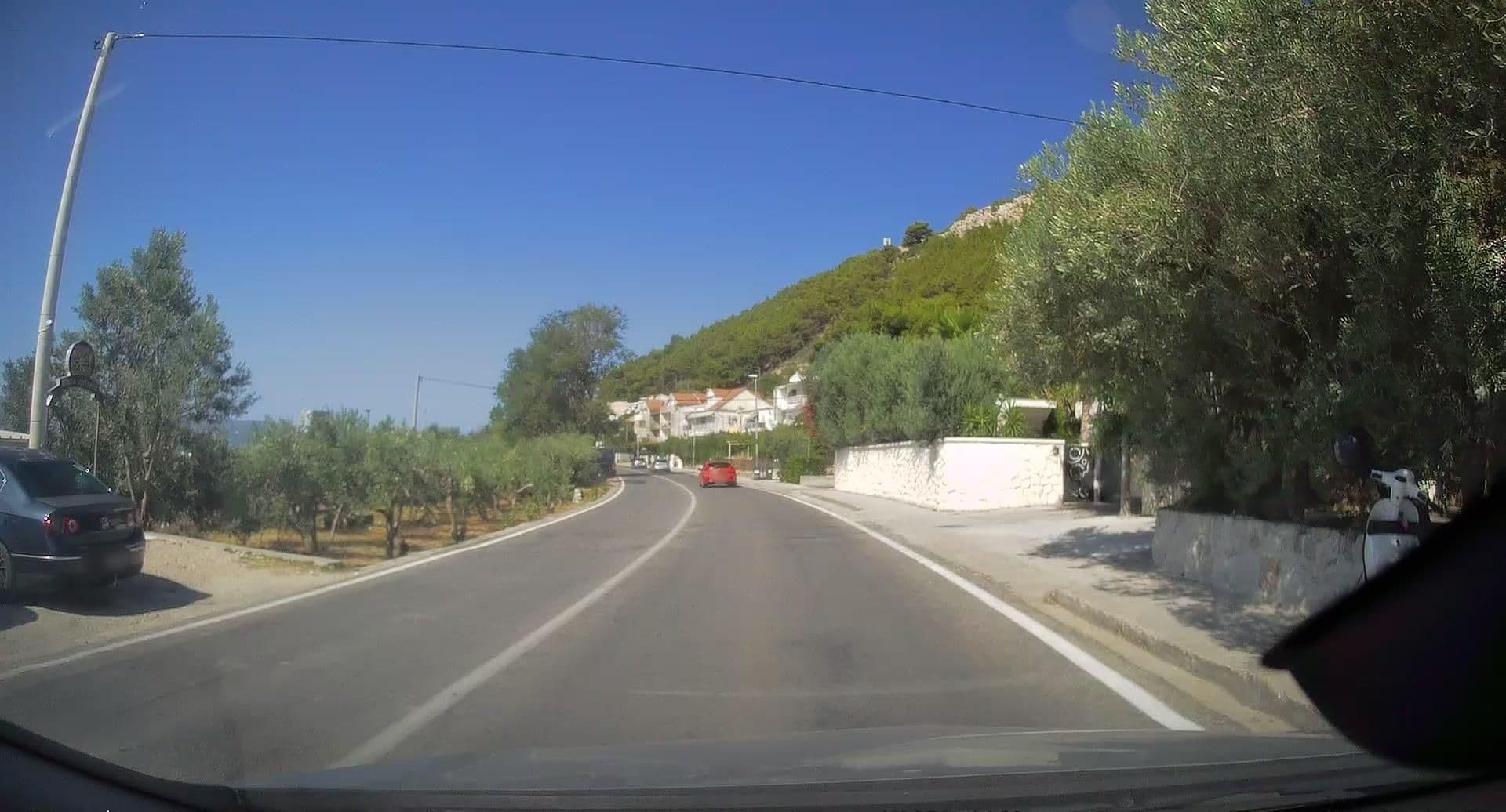Street view near Apartments Iskra, Dugi Rat — © edc22 (CC BY-SA · Mapillary)