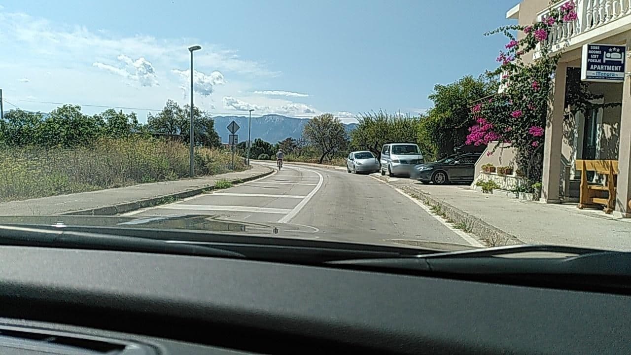 Street view near Apartments Manora - Sucuraj Hvar, Podgora — © kravietz (CC BY-SA · Mapillary)